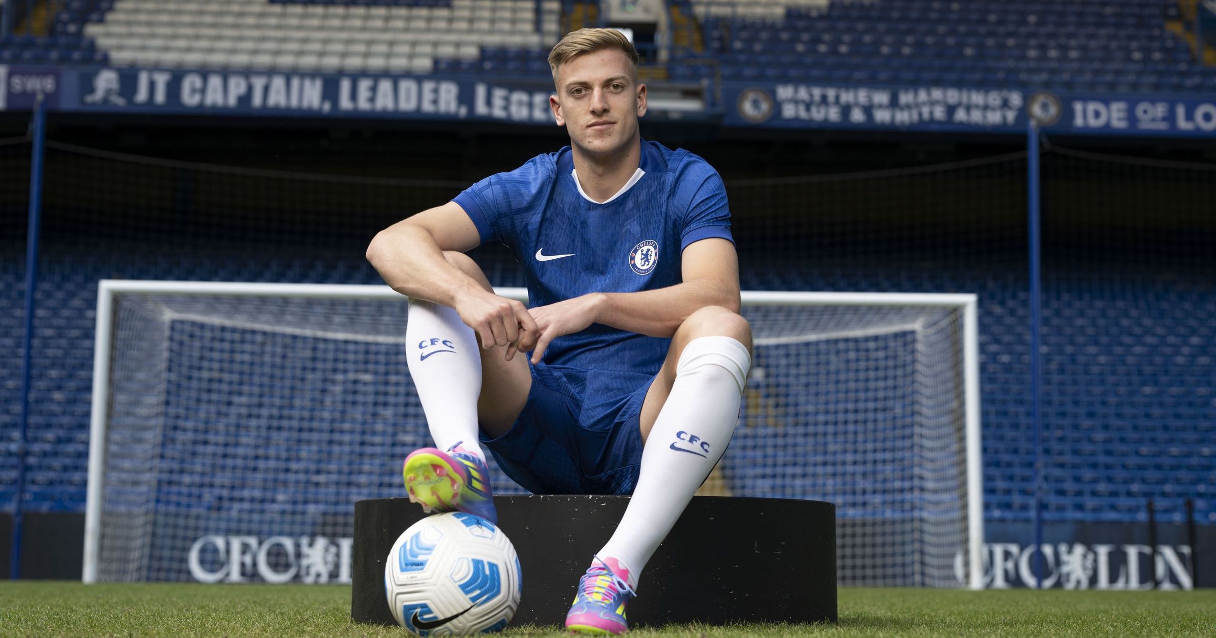 A Chelsea nyerte a topklubok harcát: leigazolta az egyik legígéretesebb csatárt