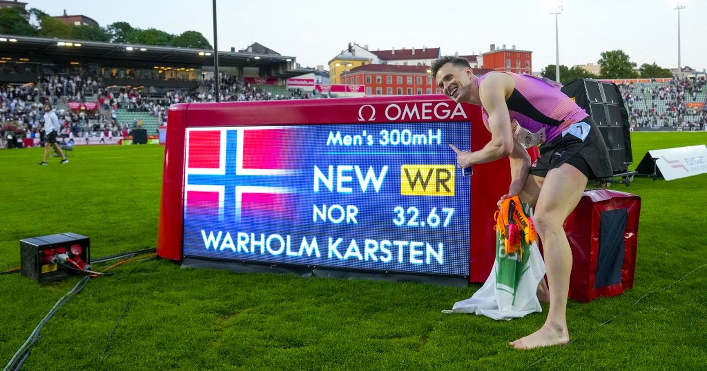 Tovább faragta saját világcsúcsát hazai pályán Karsten Warholm 300 gáton