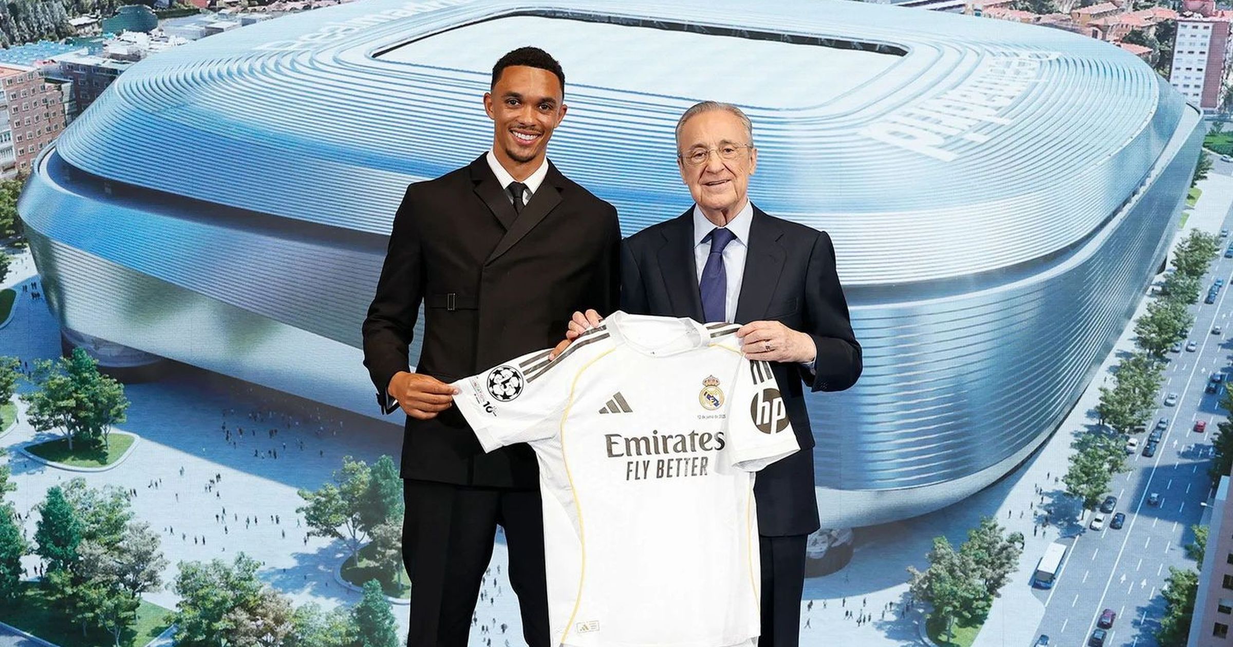 "Sok címet szeretnék nyerni" - hivatalosan is bemutatták a Real Madrid klasszis angol jobbhátvédjét