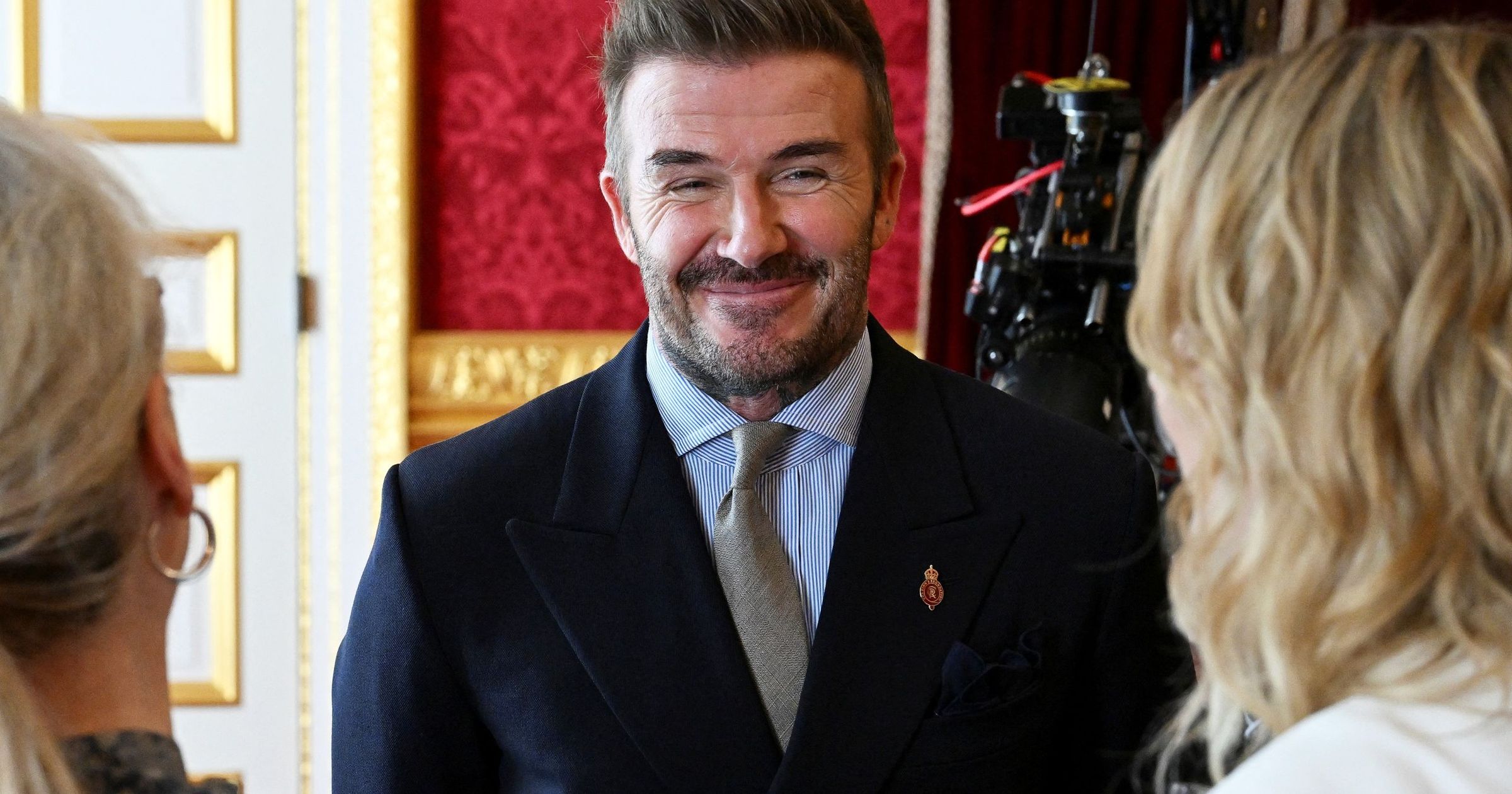 Mostantól Sir David Beckham - A legendás angol focistát lovaggá ütötték
