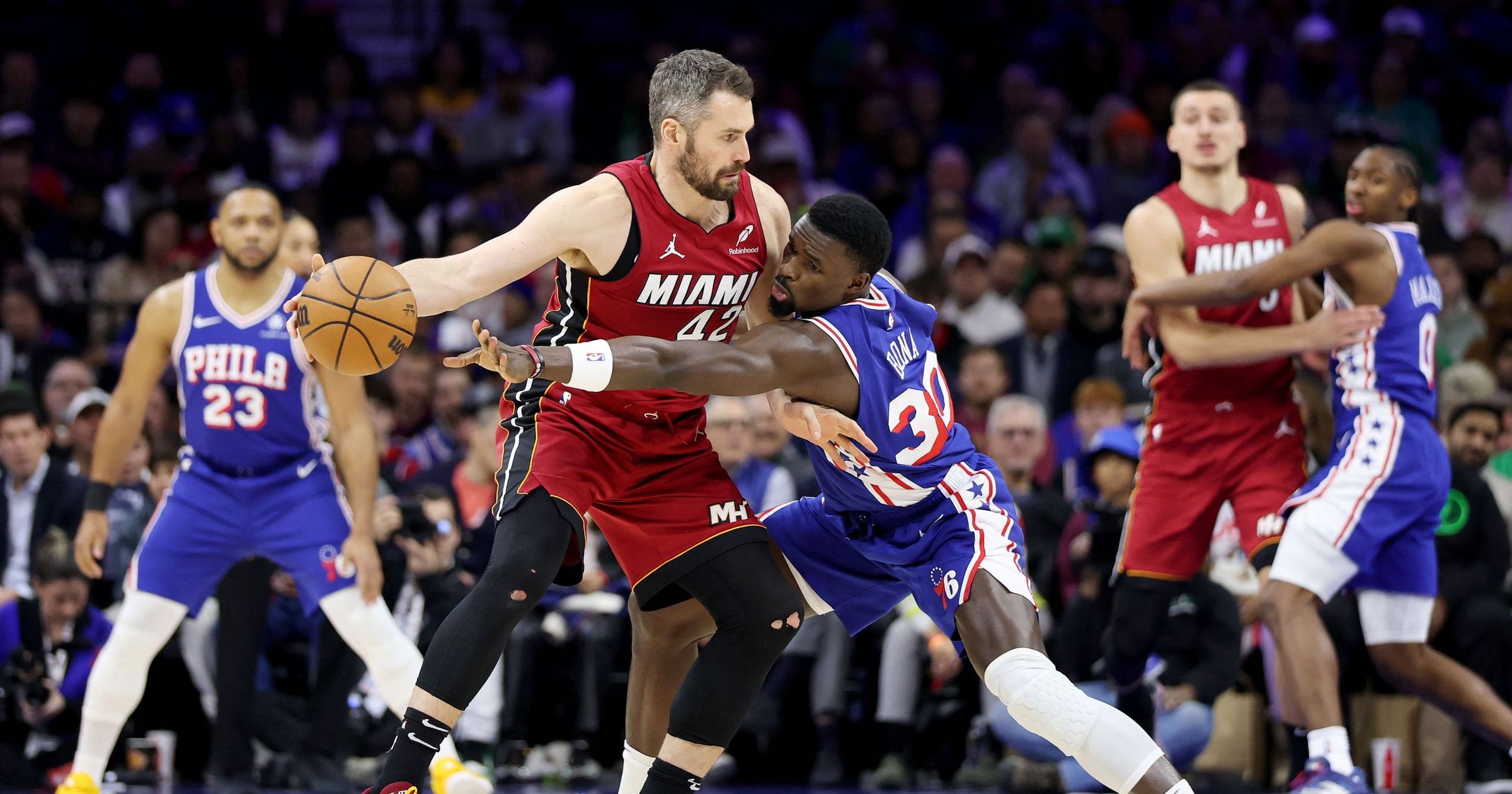 A Miami Heat mindent megnyerő kosarasa gyönyörűen emlékezett meg a Beach Boys elhunyt zsenijéről
