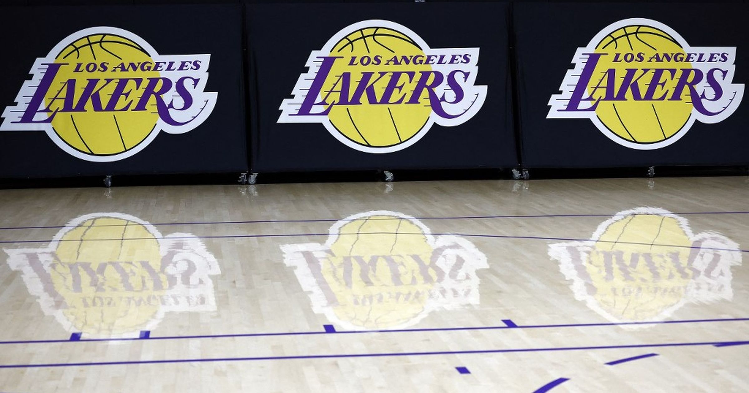 Minden idők legnagyobb sportbiznisze: felfoghatatlan összegért adják el a Los Angeles Lakerst