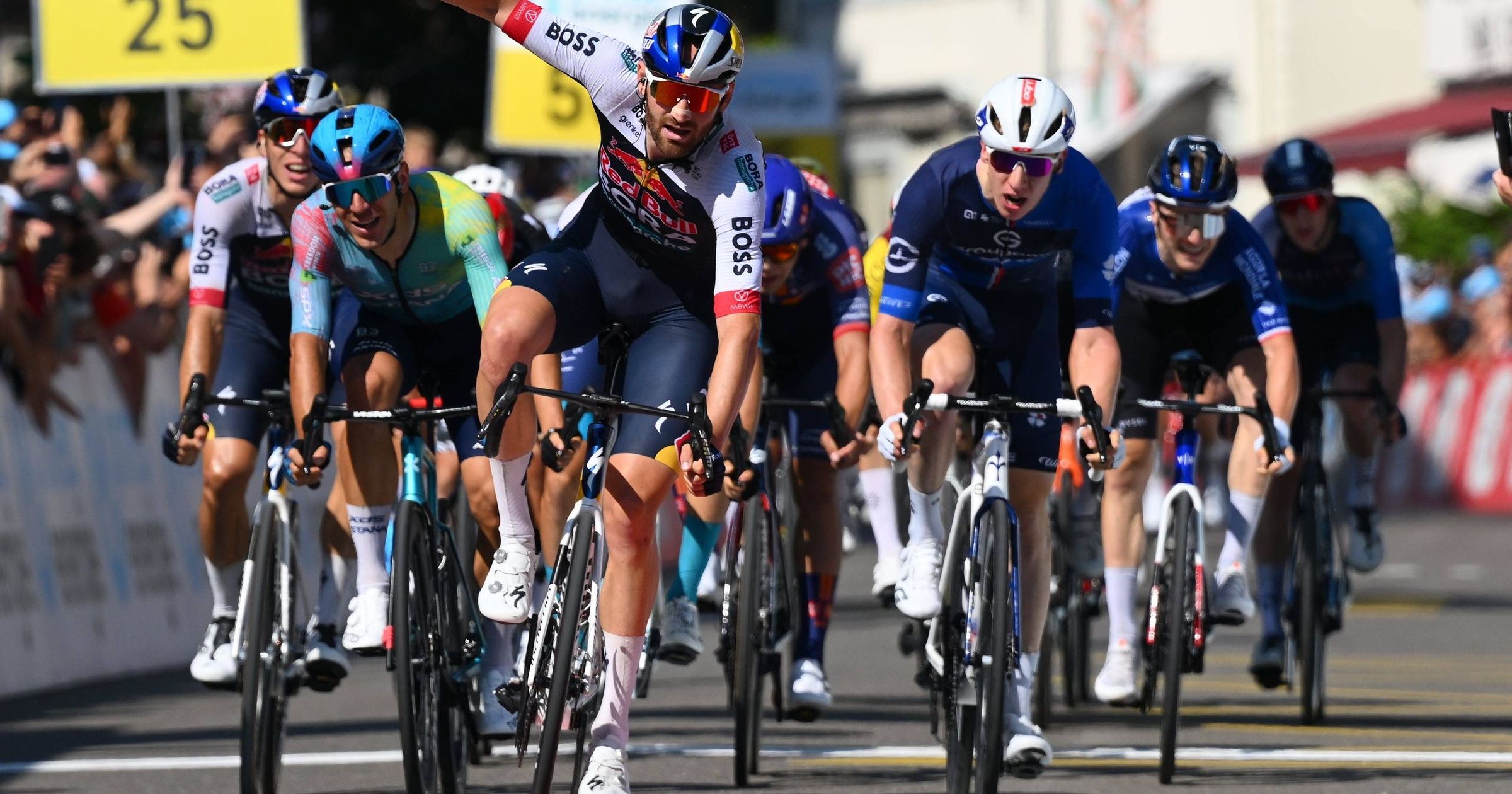 Tökéletes felvezetés a Tour de Hongrie hősétől, belga győzelem a svájci körön