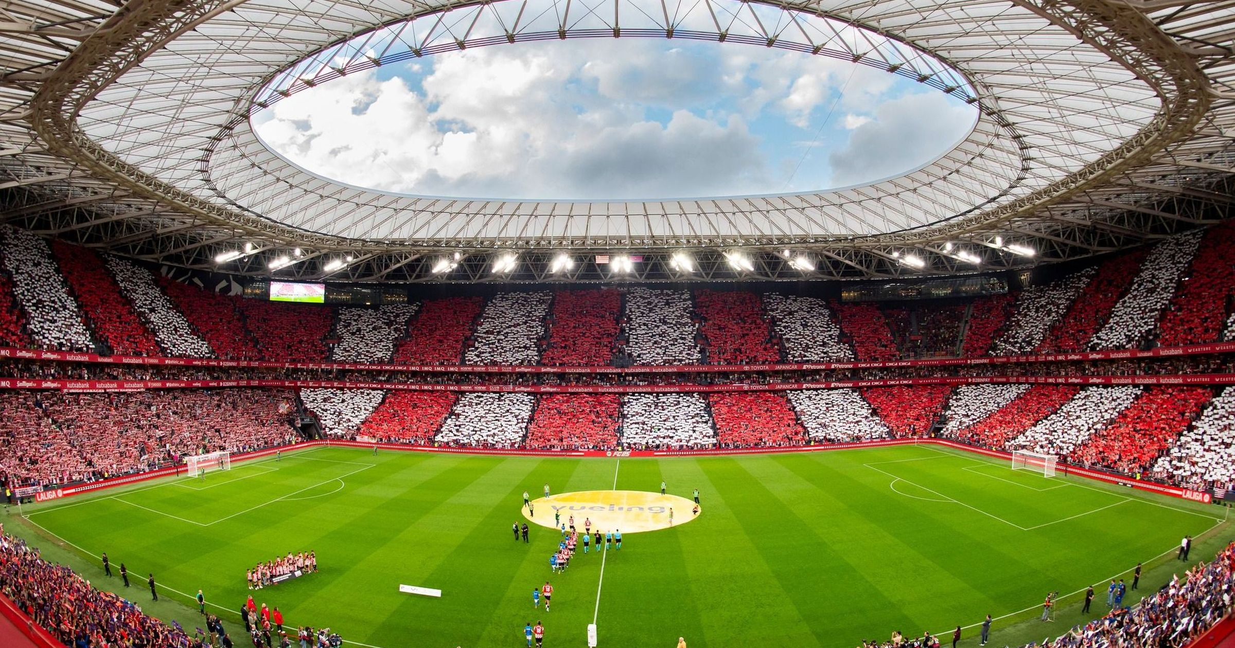 A turnézó Bill Murray az Athletic Bilbao vendégeként is az ujja köré csavart egy csomó embert