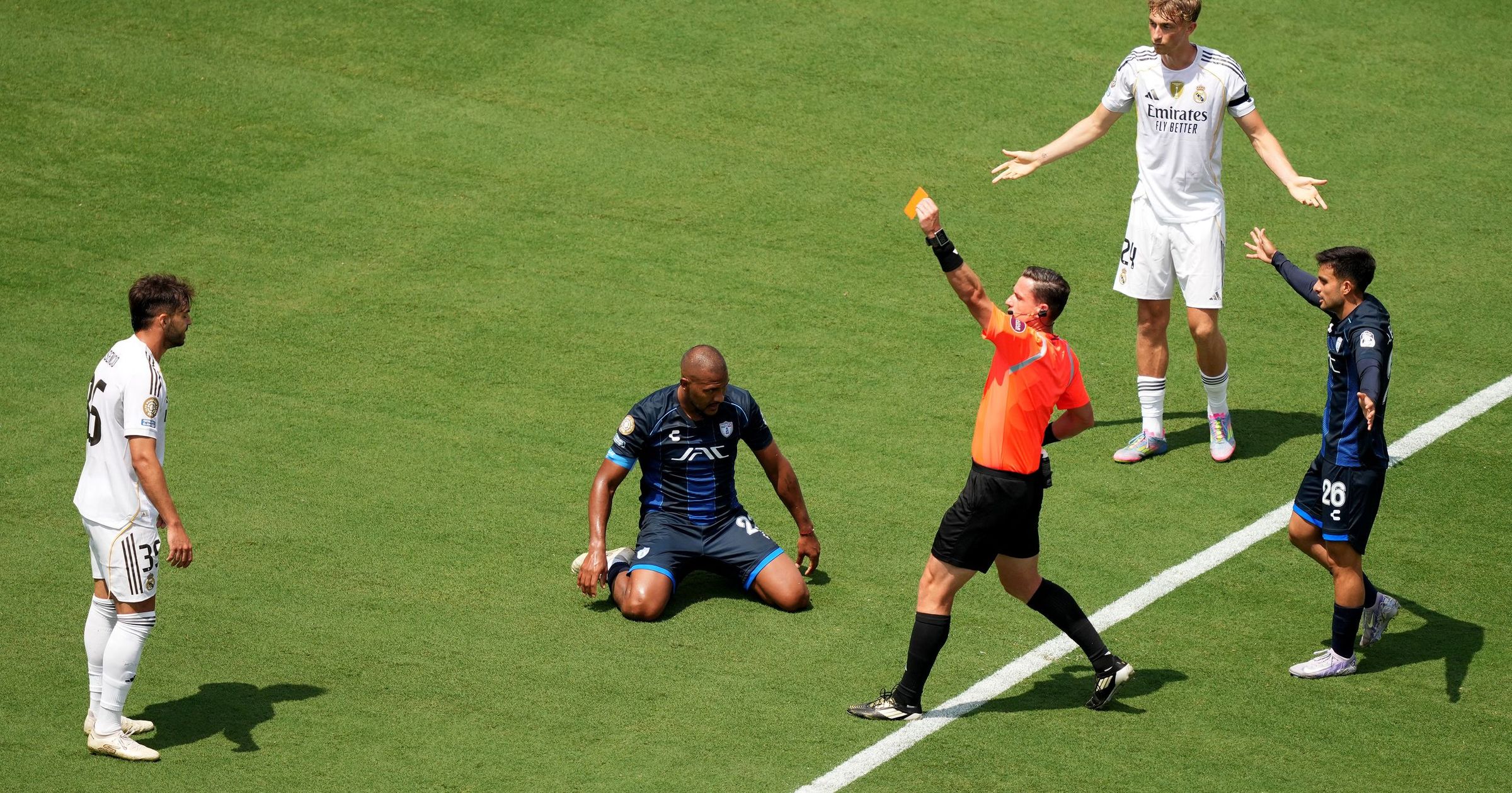 Ez már erődemonstráció: végig emberhátrányban játszva is simán nyert a Real Madrid
