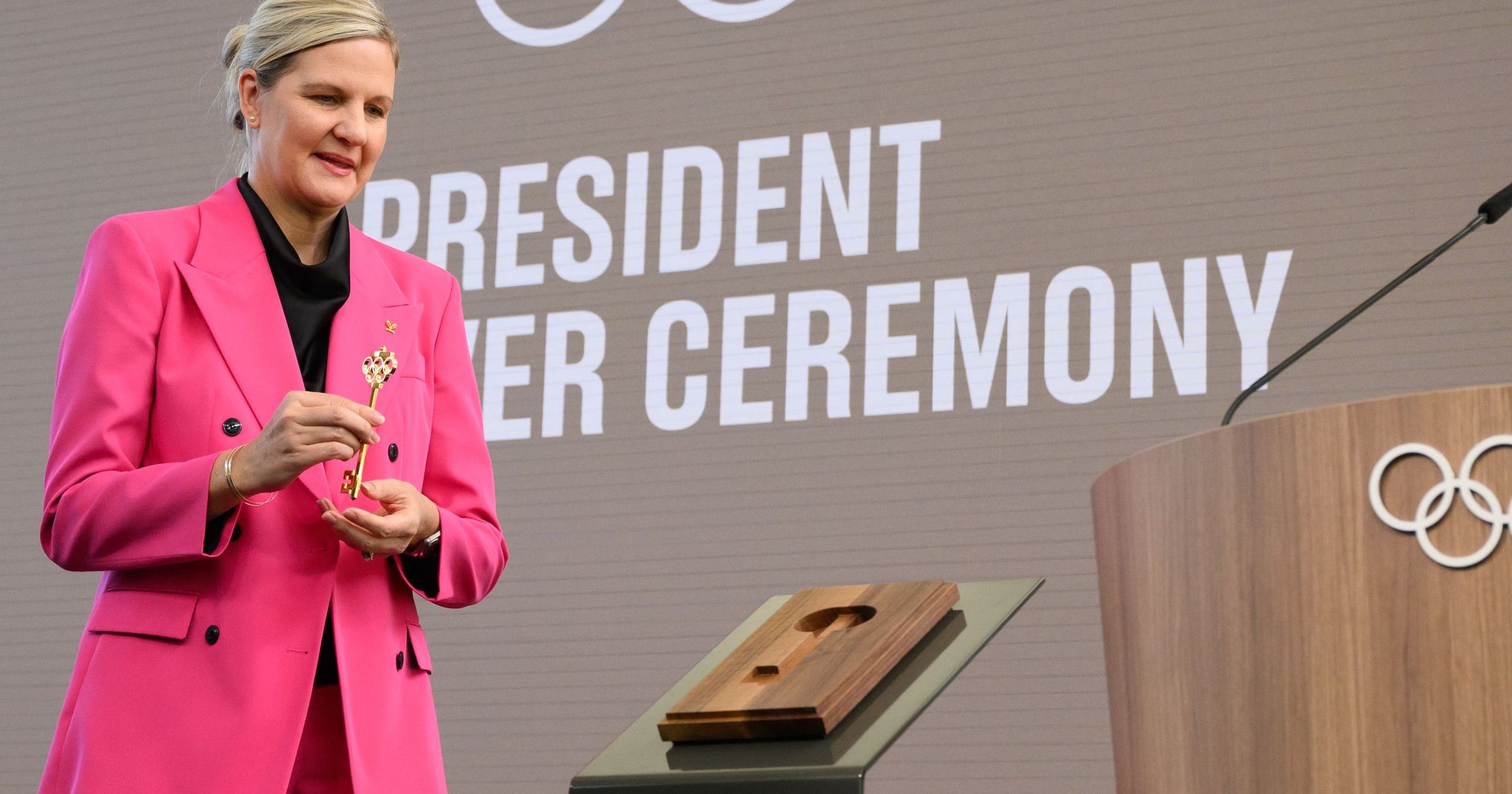A NOB első női elnökének rögtön a transzgender sportolók részvételével kell foglalkoznia