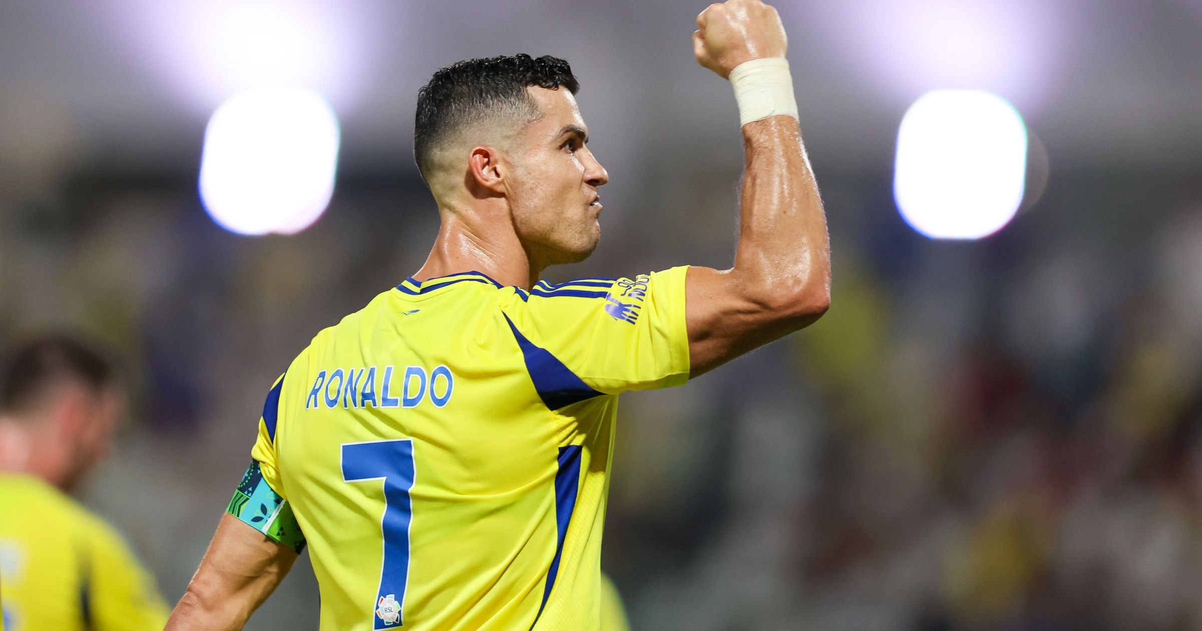 Vége a találgatásoknak: Cristiano Ronaldo 2027-ig szóló szerződést írt alá