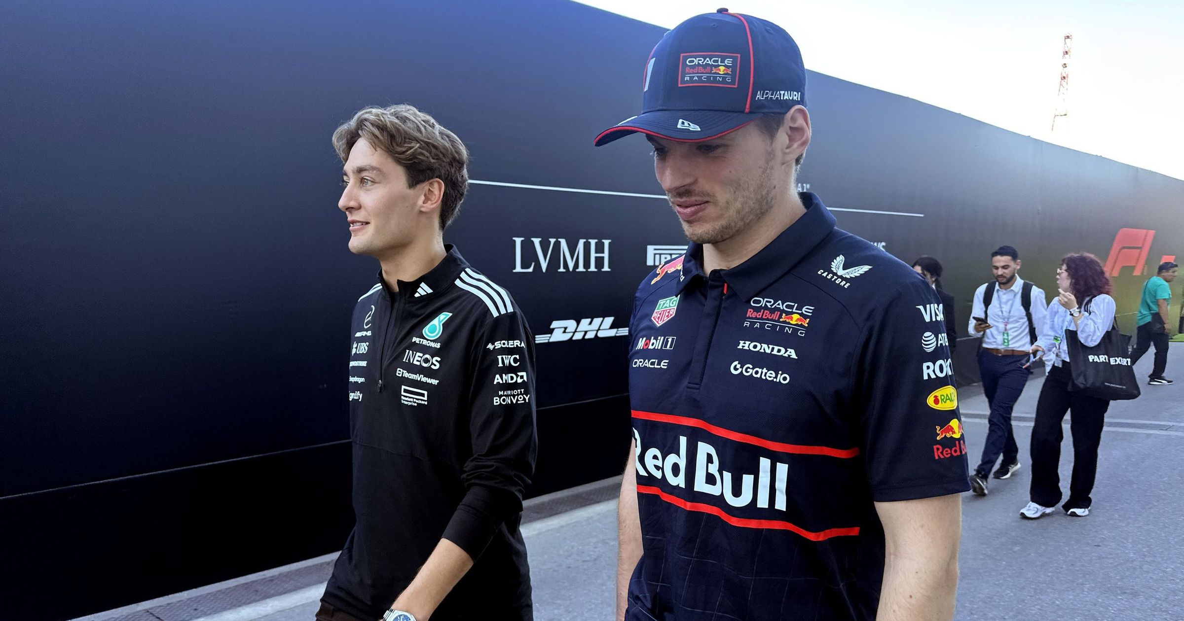 Érik a szenzáció: Verstappen tényleg tárgyal a Mercedesszel