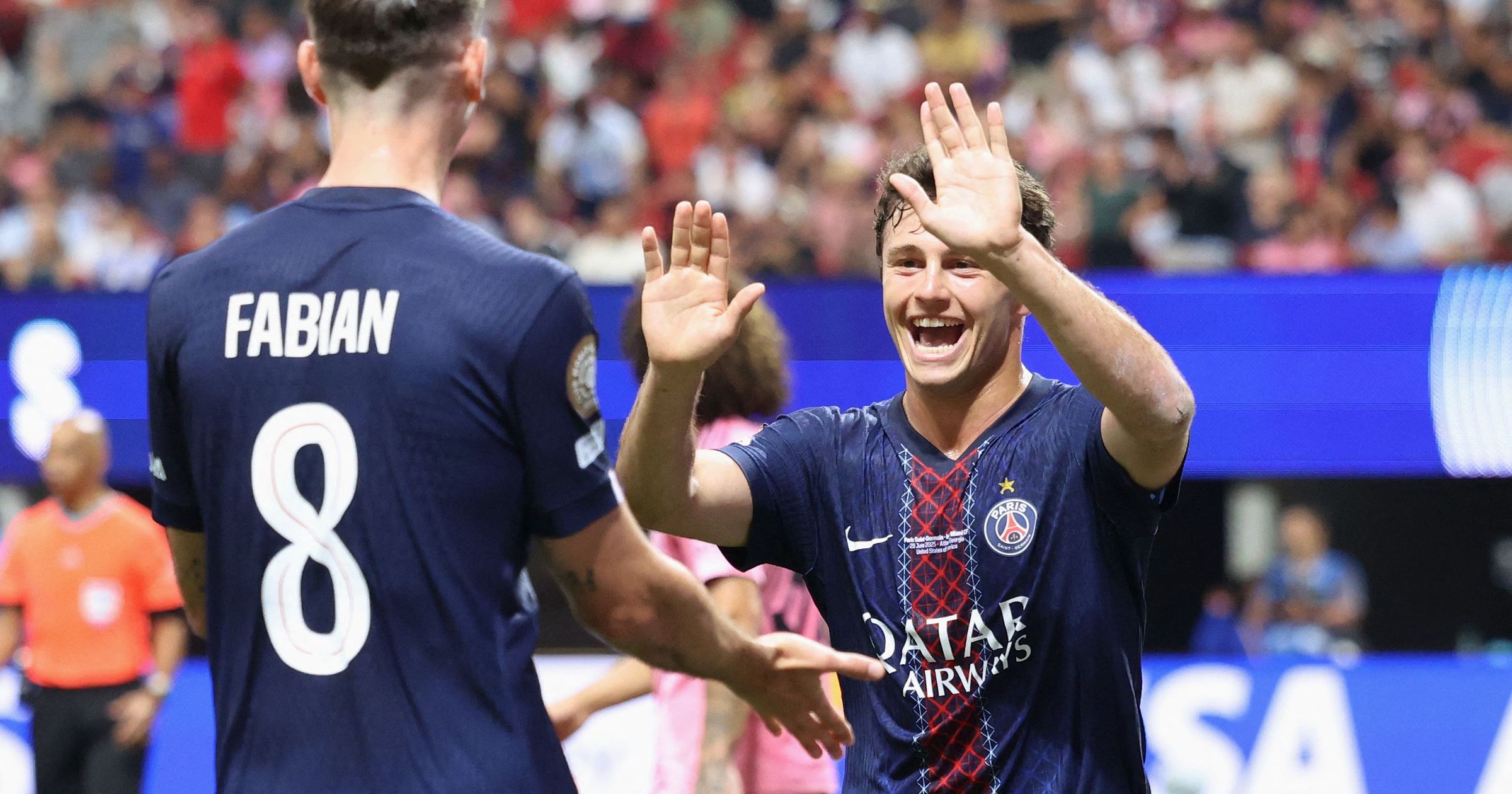 A BL-győztes PSG 4-0-val búcsúztatta Messiéket a klub-vb-n, Neves duplázott