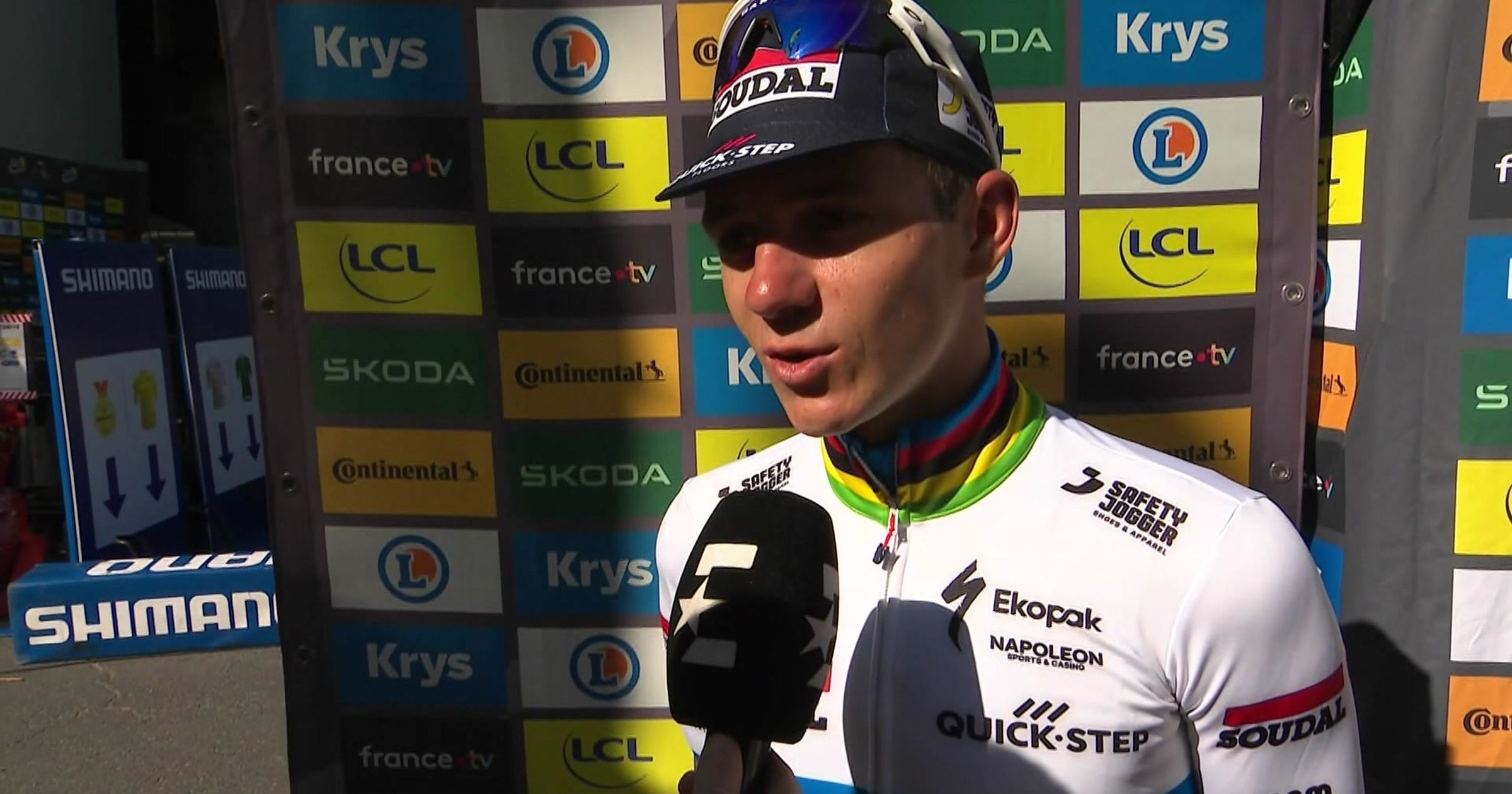 Remco Evenepoel maakt indruk in tijdrit Tour de France - “Nu al een