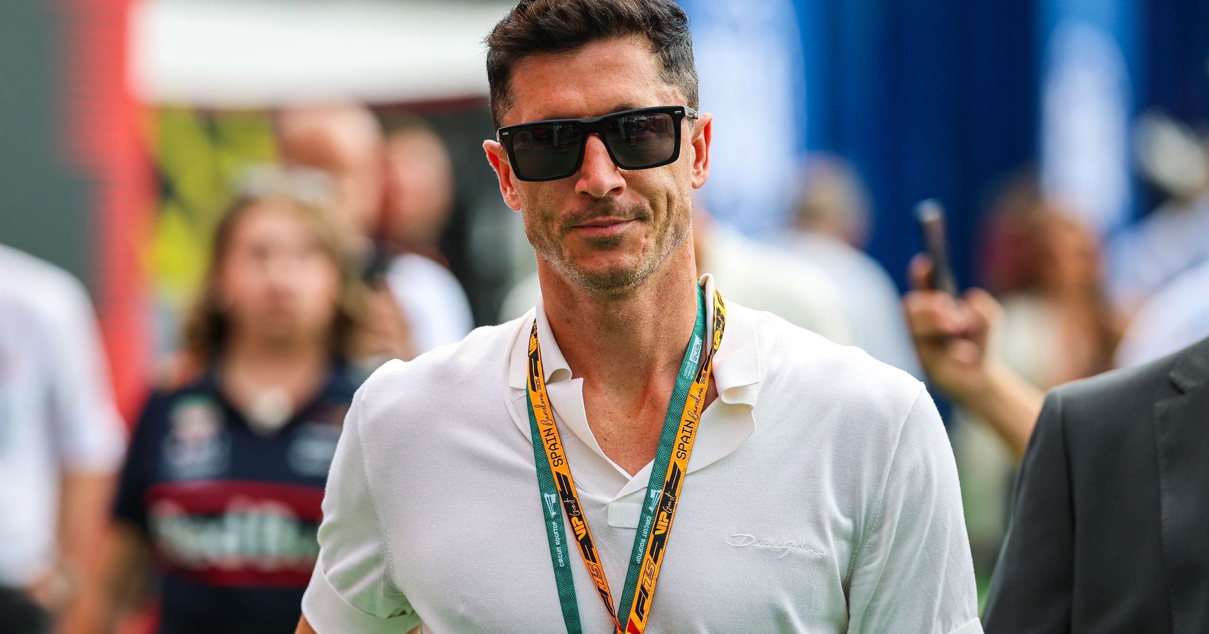 Robert Lewandowski zaprezentował nową fryzurę przed startem sezonu 2025 ...