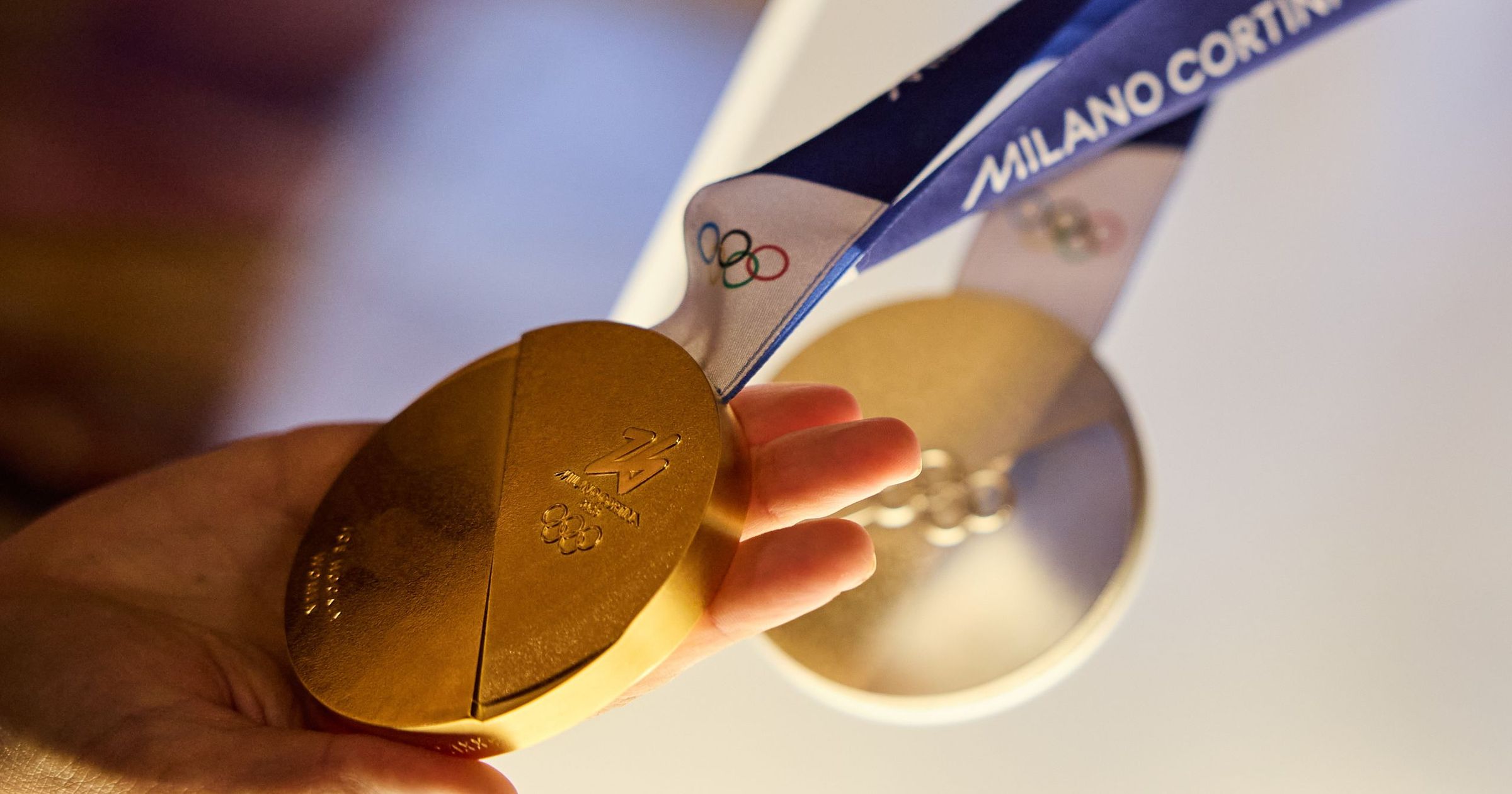 Stunning Medailles Olympiques 2026 Wallpaper for Your Screen