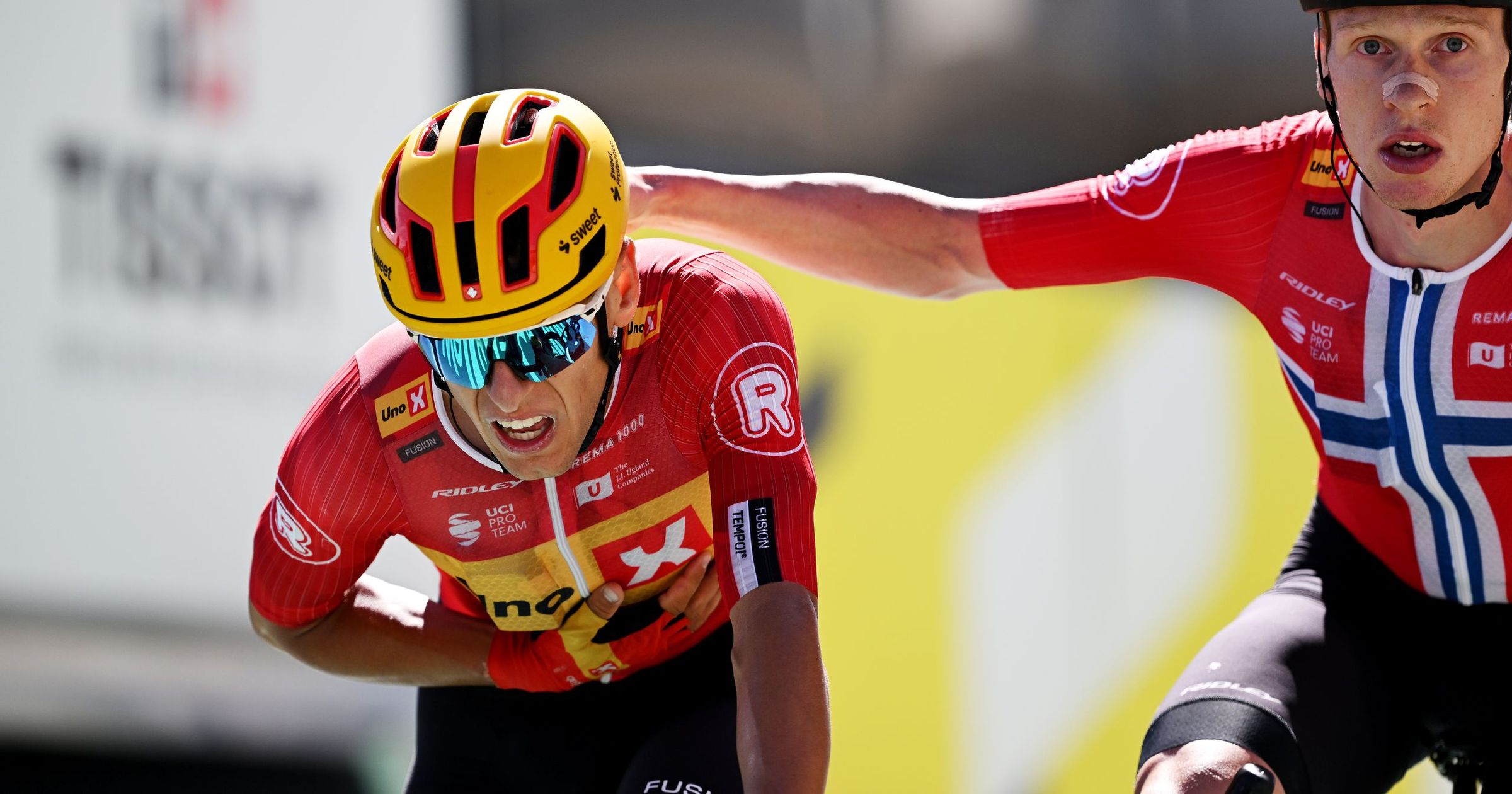 tobias-halland-johannessen-sigue-en-el-tour-de-francia-2025-tras-su