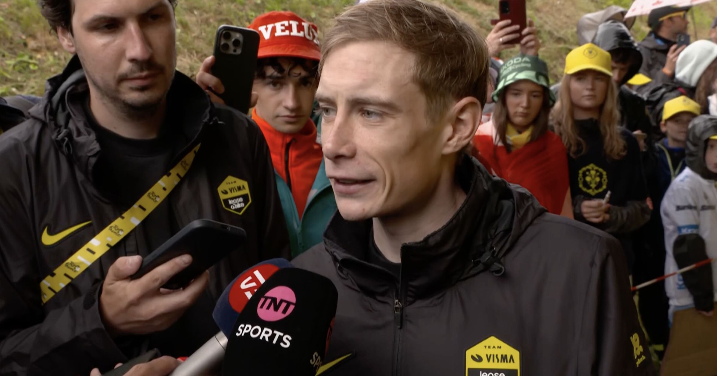 Jonas Vingegaard wilde rit winnen, maar stuit op weg naar La Plagne op ...