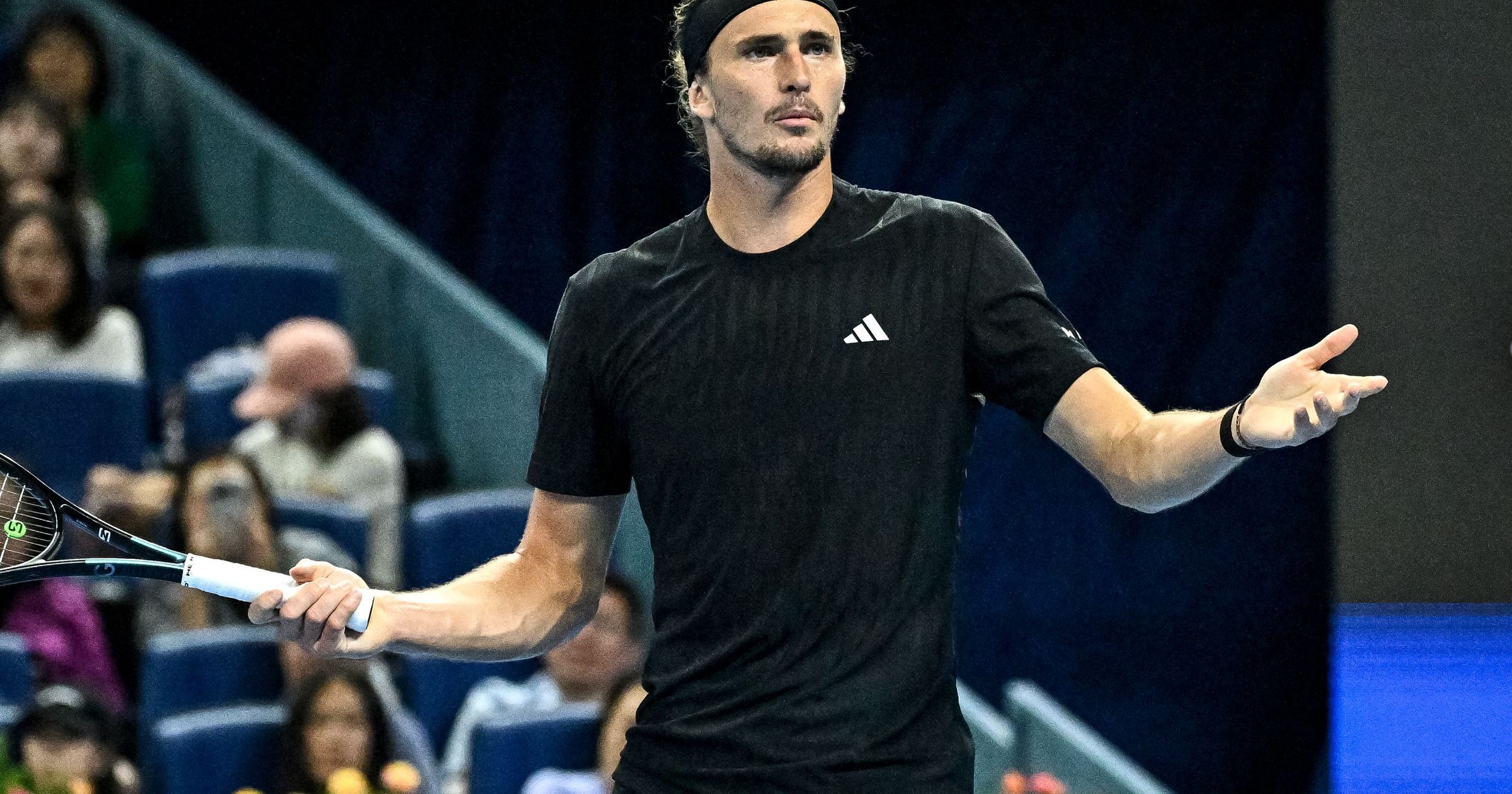 Zverev denuncia un trato de favor a Alcaraz y Sinner: "Los directores van en esa dirección" - Tennis video - Eurosport