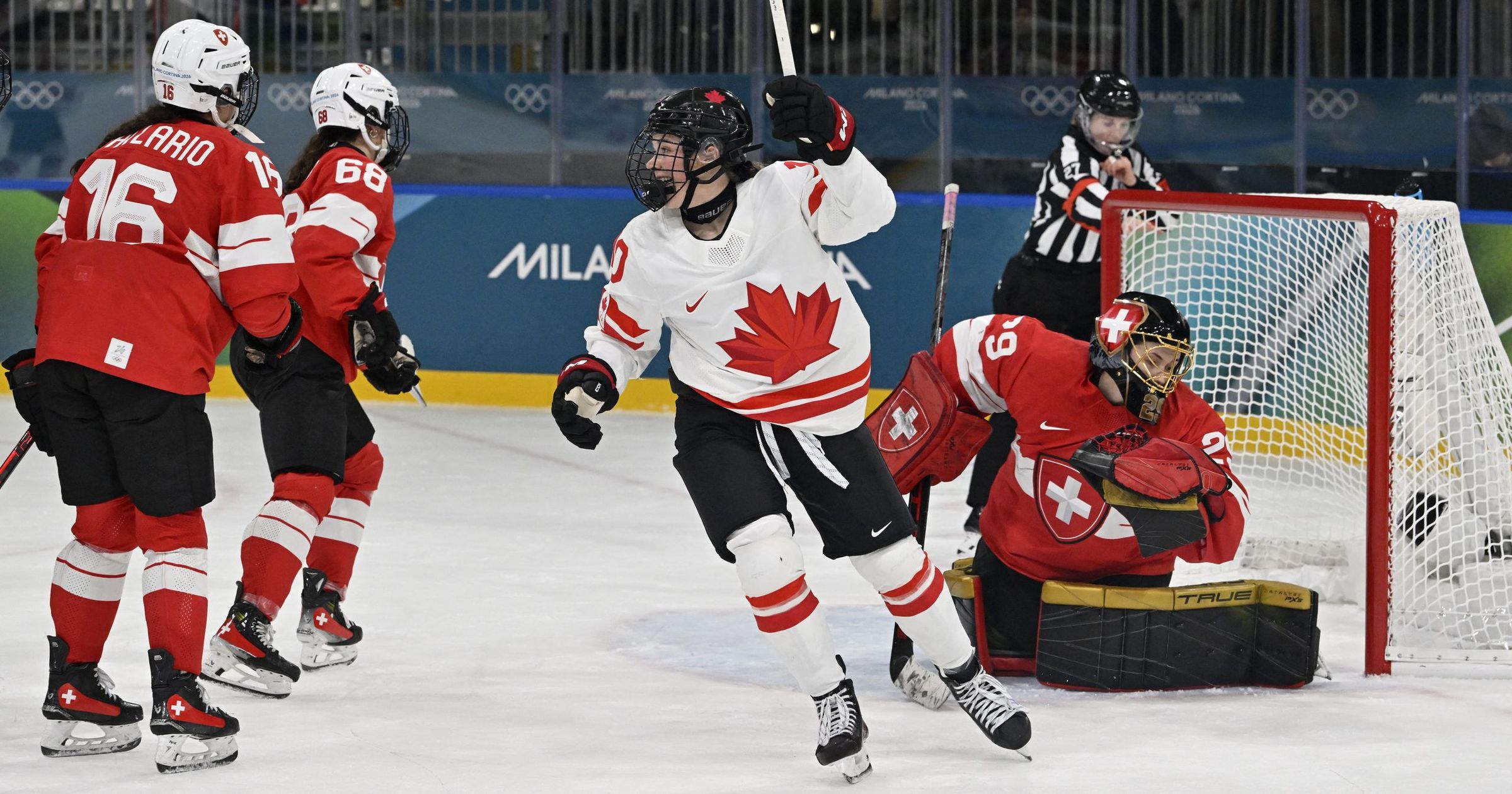 Kanada Svájcot verte, az Egyesült Államok pedig Finnország ellen aratott nagyobb különbségű győzelmet az olimpia női jégkorongtornáján Kép