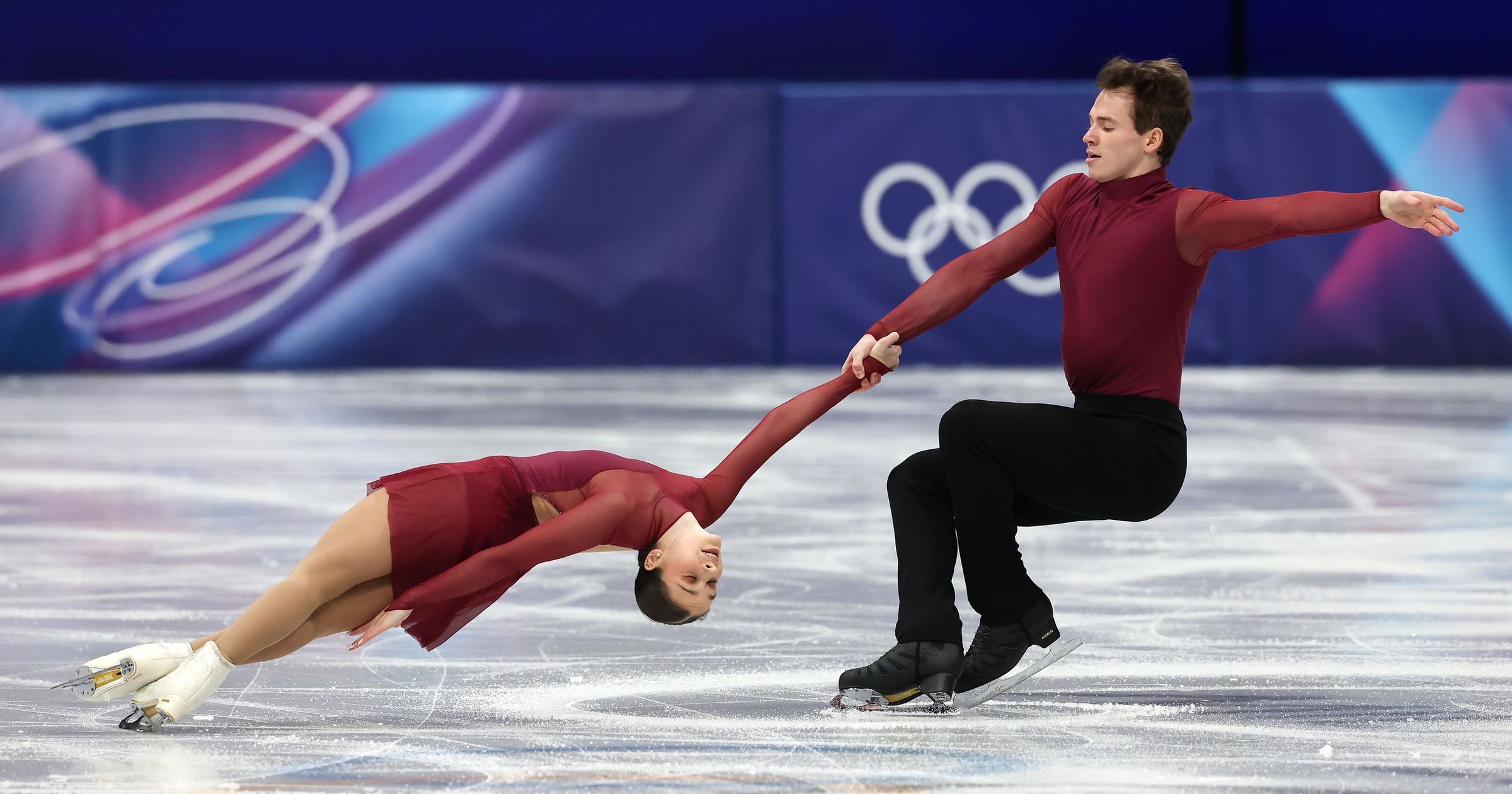 Egyéni csúcsot korcsolyázott a rövidprogramban a Pavlova-Sviatchenko magyar páros a téli olimpián Kép