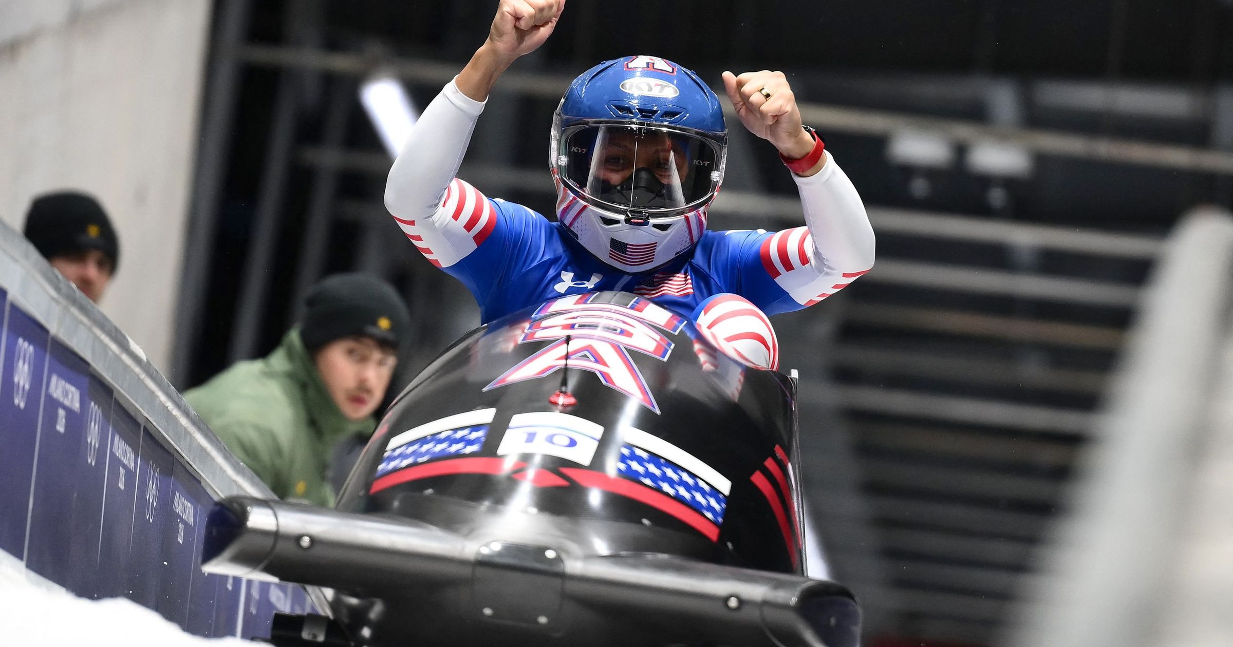 Fordulat az utolsó futamban, négyszázados amerikai arany a női bobosok egyes versenyében Kép