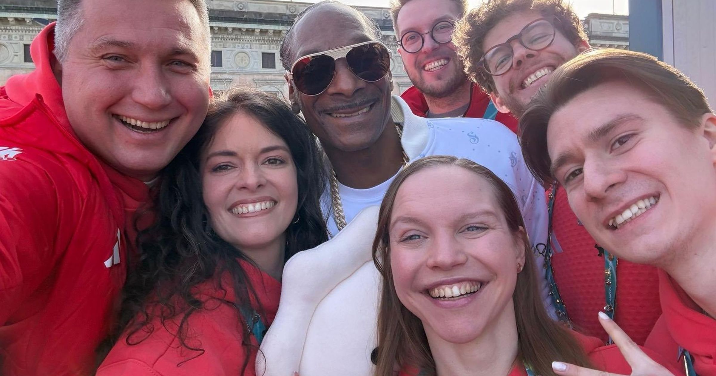 Słynny amerykański raper Snoop Dogg otrzymał maskotkę pieroga od ...