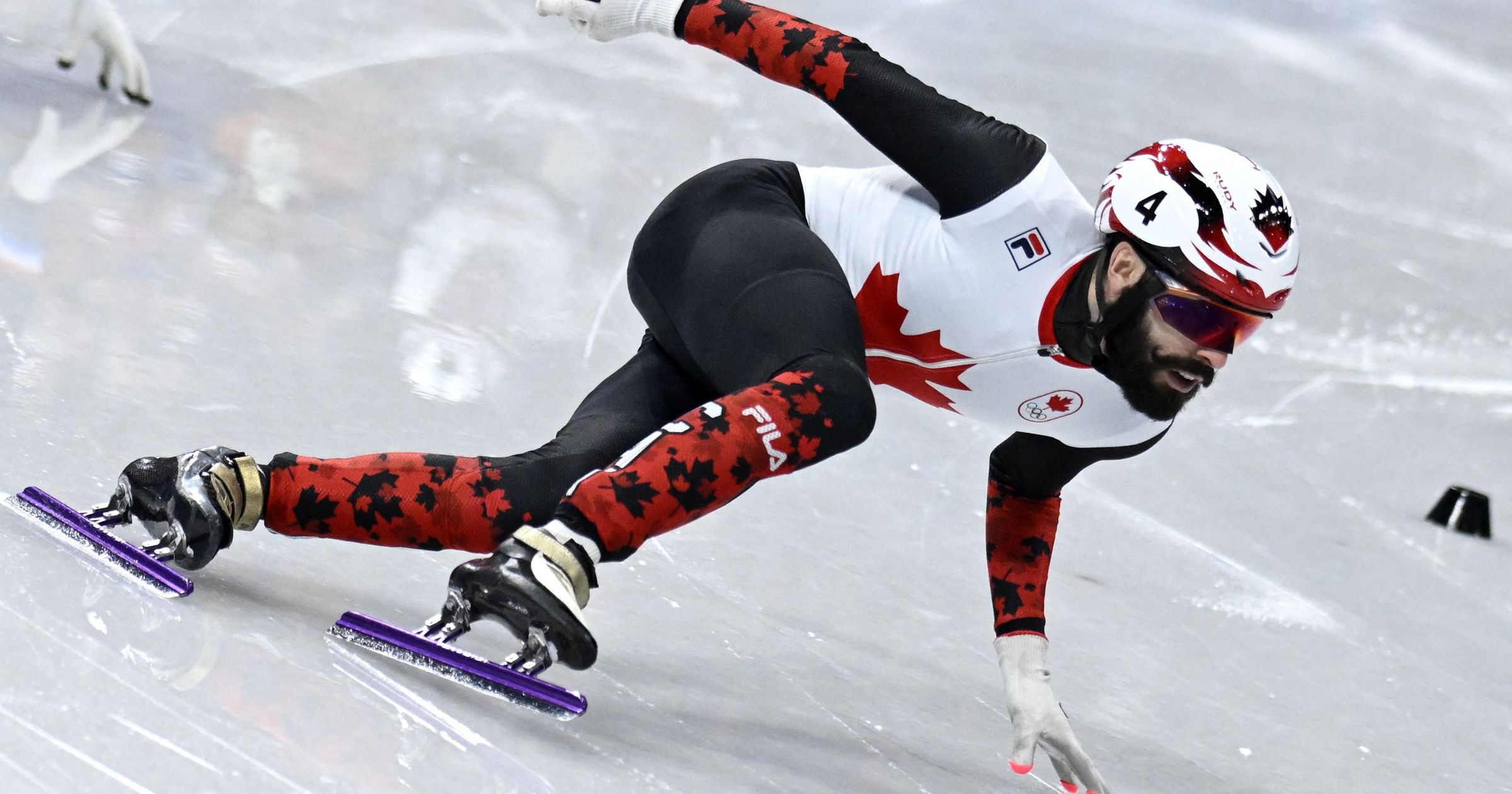 Zseniális rajtjának köszönhetően Dubois nyert 500 méteren a rövidpályás gyorskorcsolyázóknál Kép