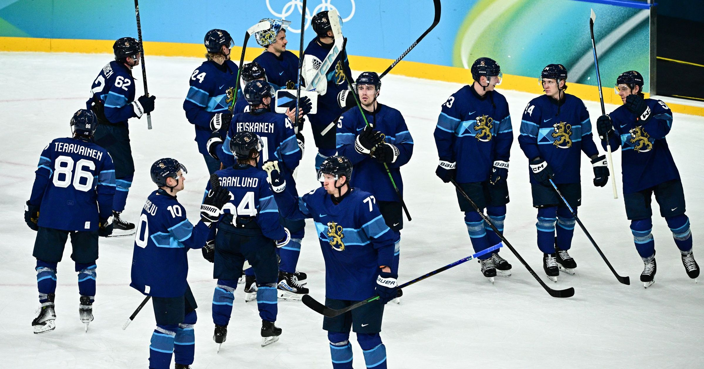 A sírból hozták vissza a svájciak elleni negyeddöntőt a finnek az olimpiai hokitornán Kép