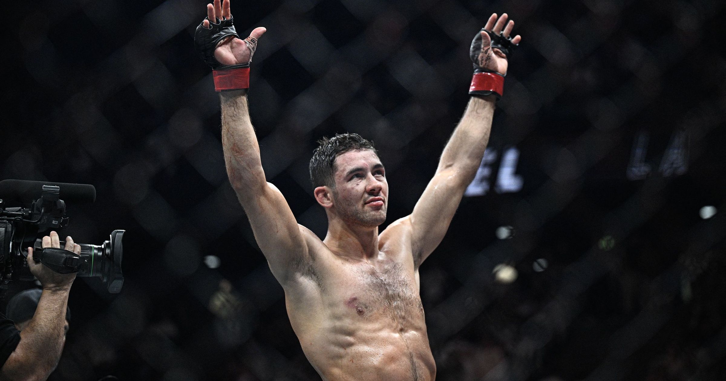 UFC Londres | Axel Sola, le combattant français aux allures d'intello ...