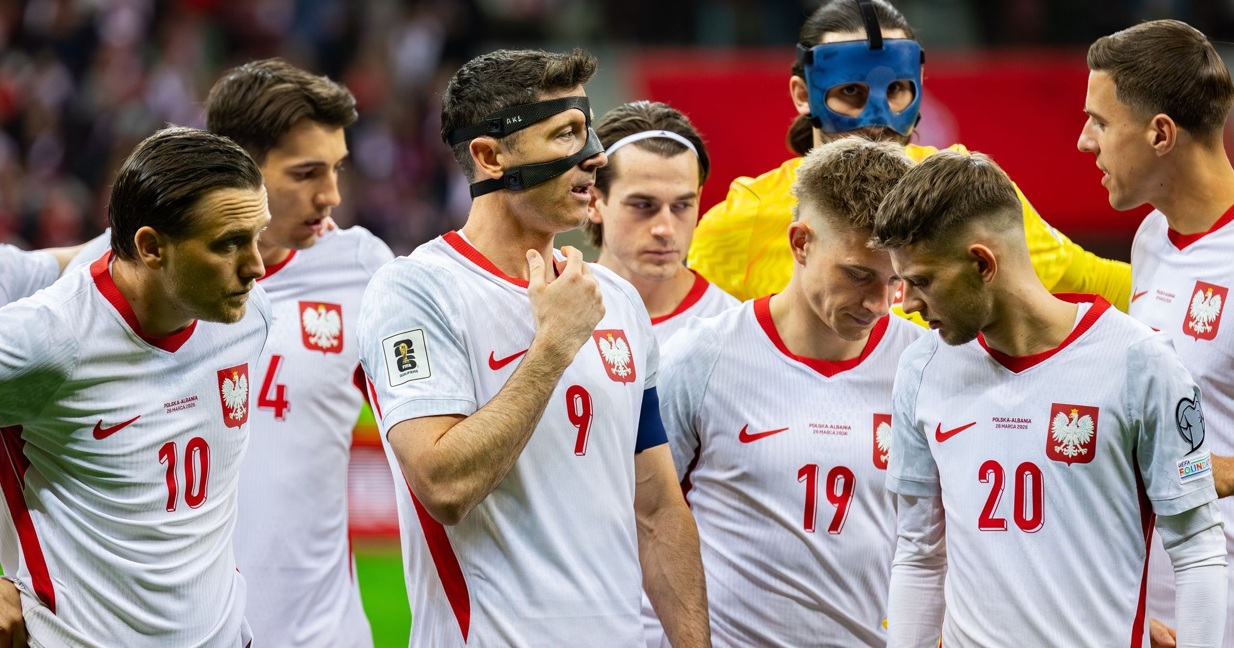 Szwedzki trener Alexander Axen kpi z reprezentanta Polski Jana Bednarka ...