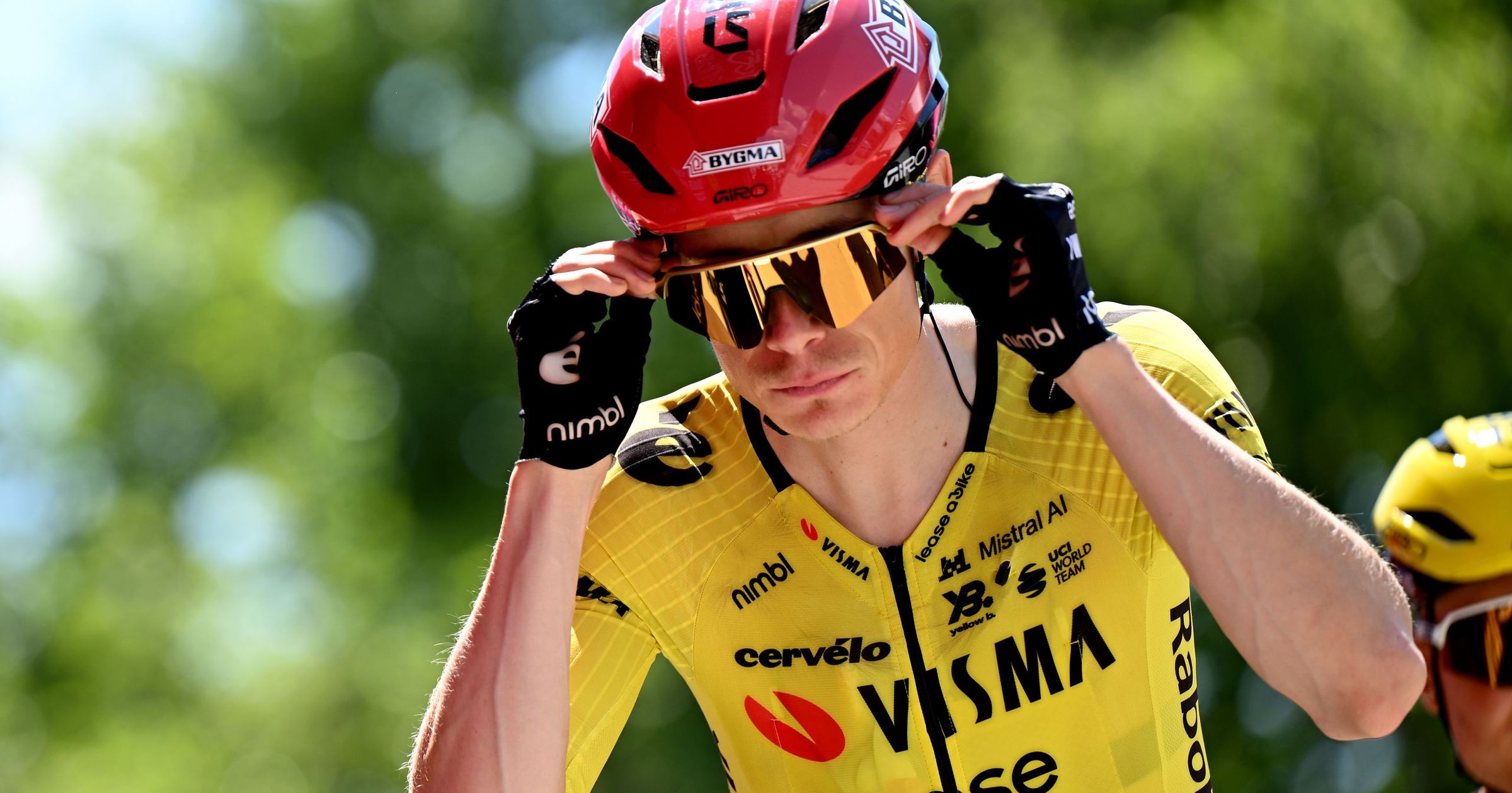 Alberto Contador imponeret over Jonas Vingegaard på 2. etape af Giro d ...