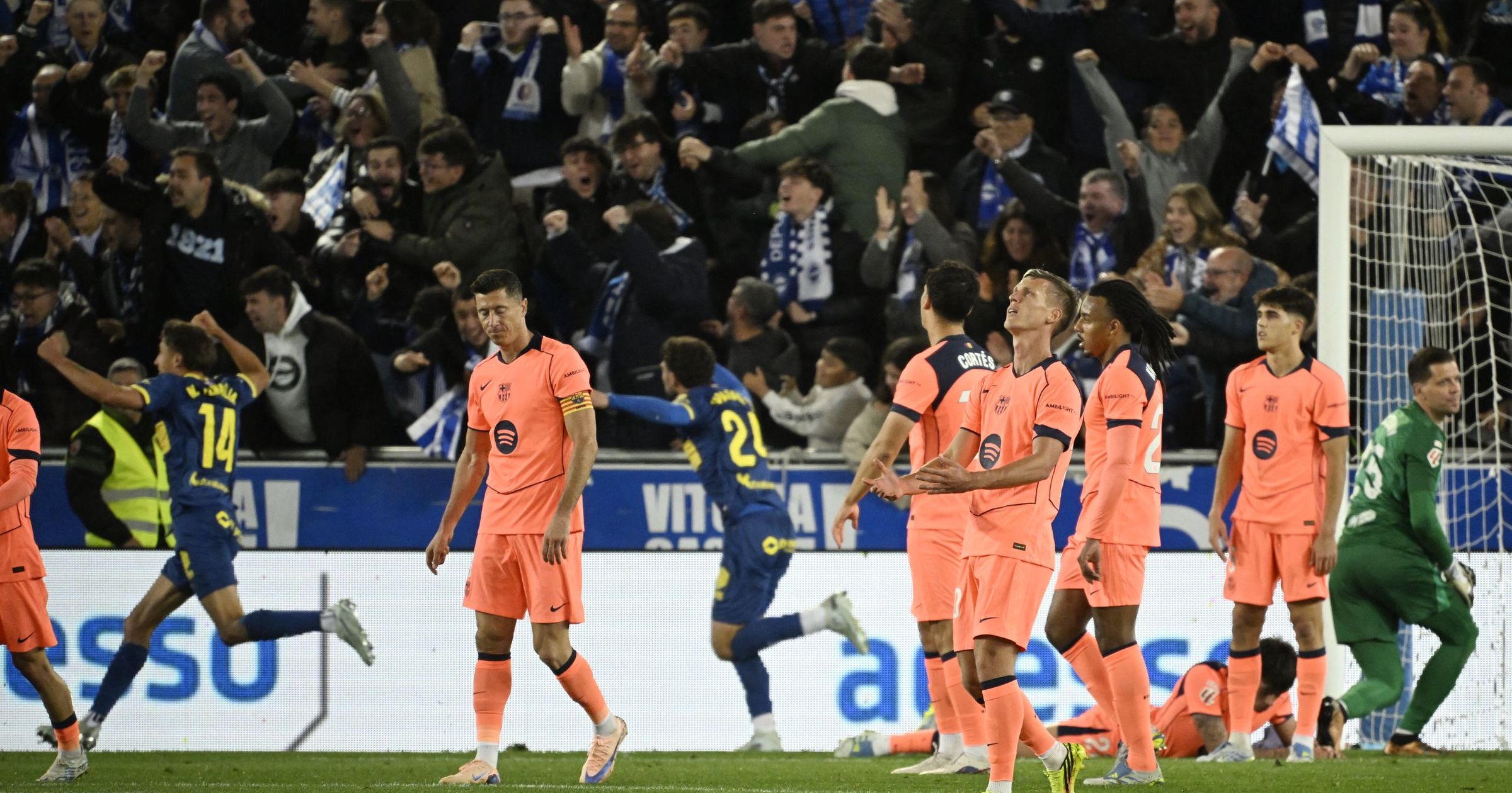 Alavés s'offre un coup de théâtre: Barcelone défait lors de la course au maintien — image 2