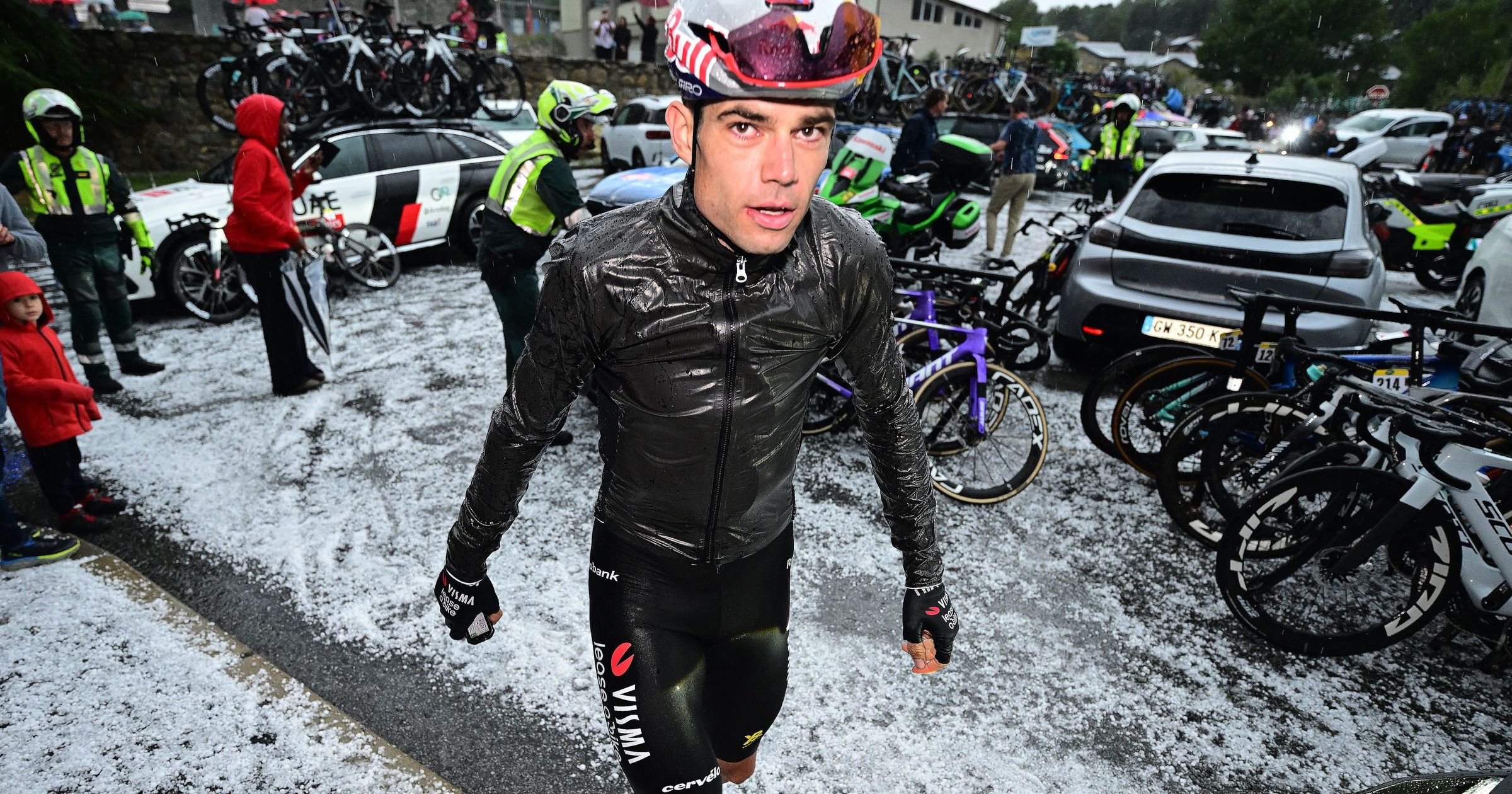 Vuelta a España 2026: Stage 3 Cancelled After Historic Hailstorm Forces Riders to Seek Refuge