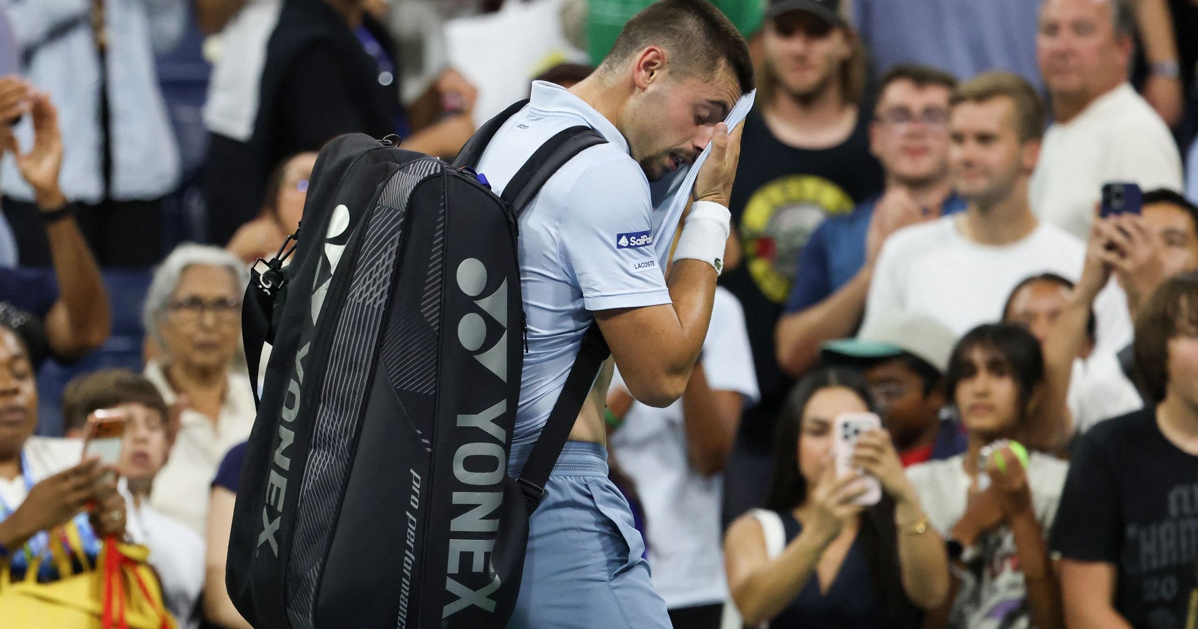 Arthur Géa Retires in Shanghai Masters Quarter-Finals