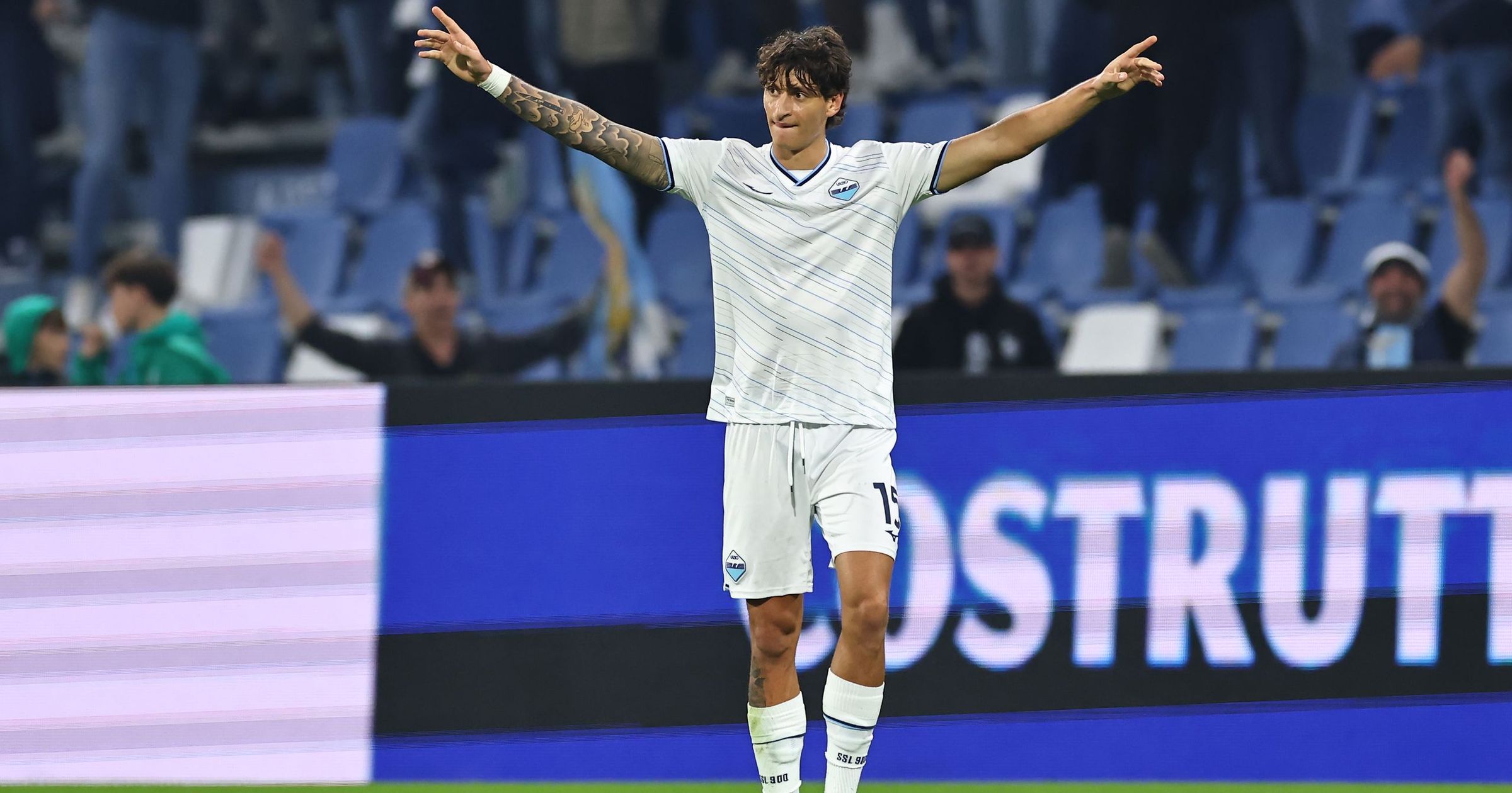 Lazio take Serie A top spot after 6-2 win over Sassuolo