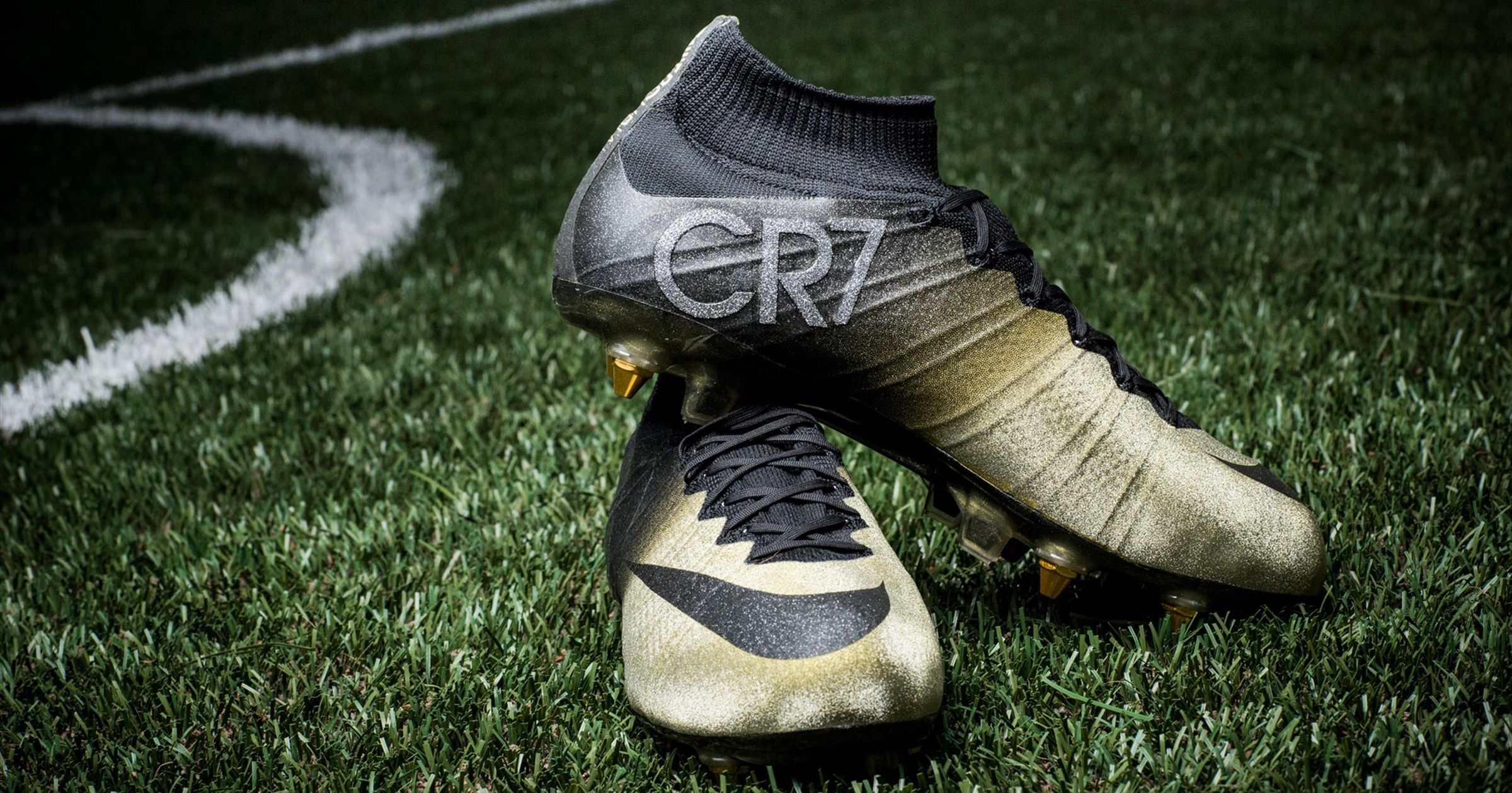 Chaussure de foot cr7 2018 outlet