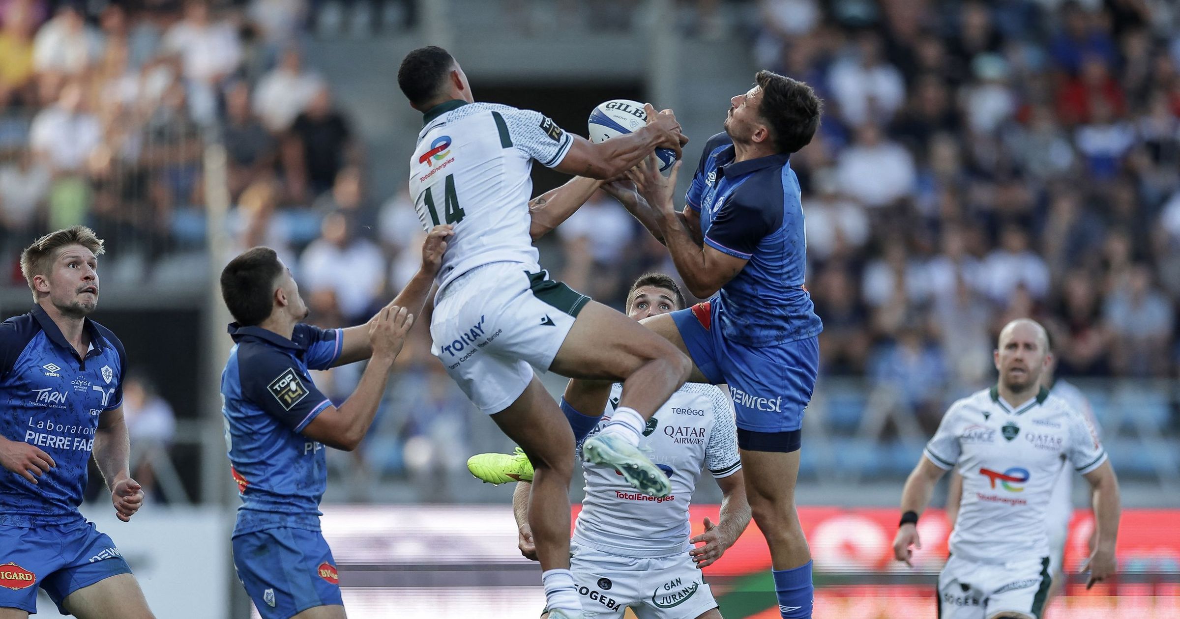Le XV de France l'envie : comment Pau règne dans les airs 