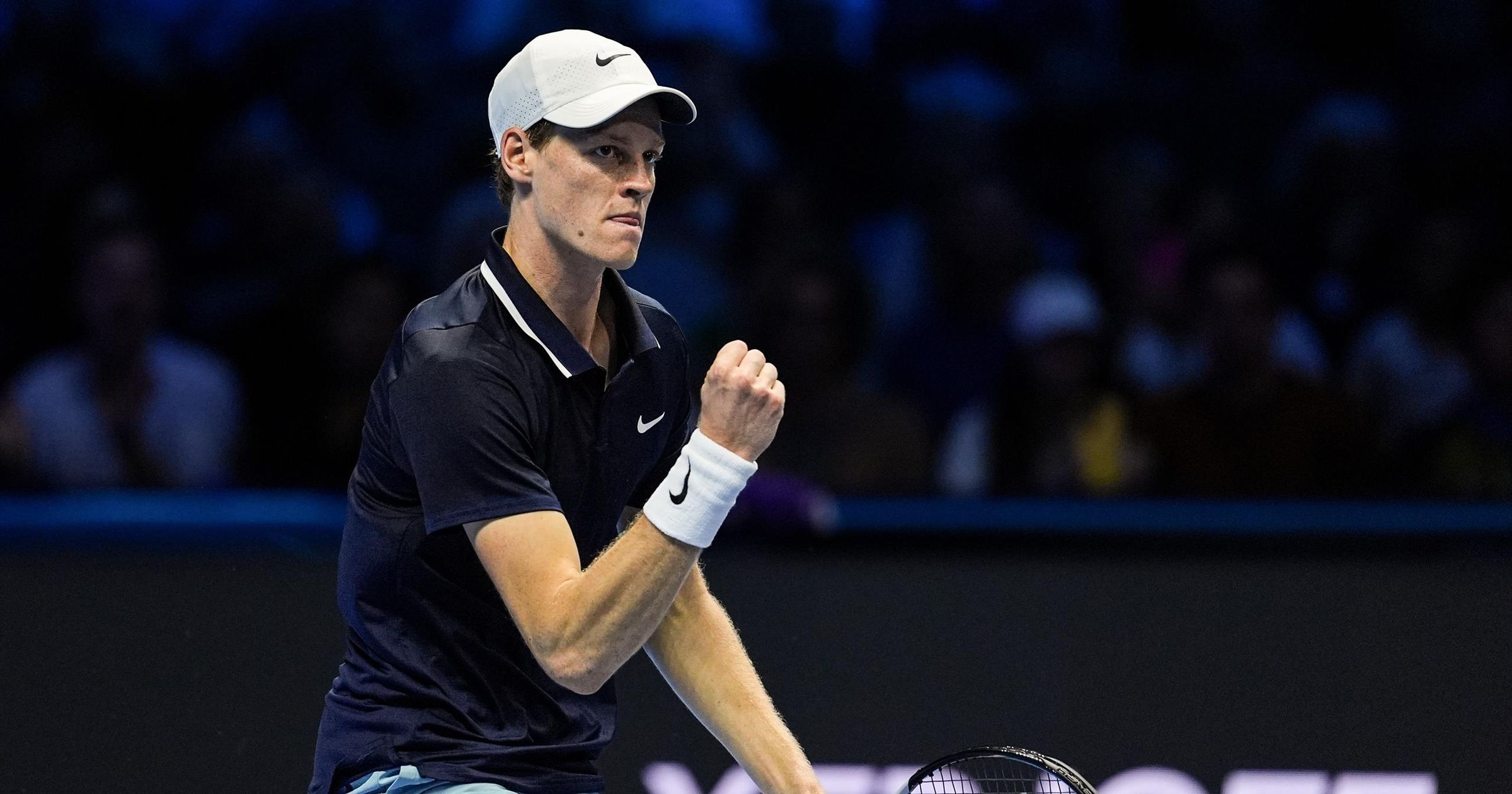 ATP Finals | Jannik Sinner Sinner tout en force pour commencer : sa victoire contre De Minaur contre Alex De Minaur - Vidéo Tennis - Eurosport
