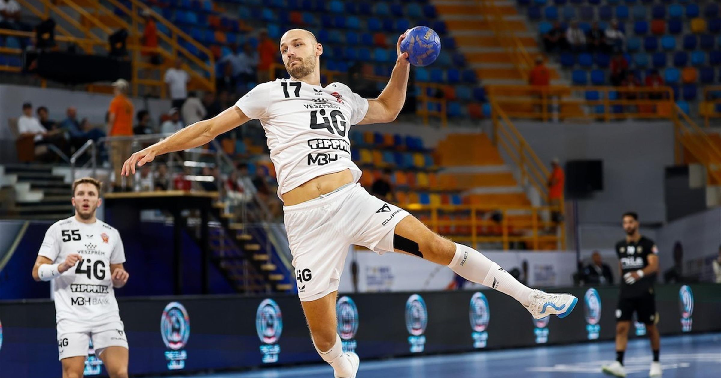 A ráadásban hagyta faképnél a Veszprém a Barcelonát, másodszor döntős a klub vb-n