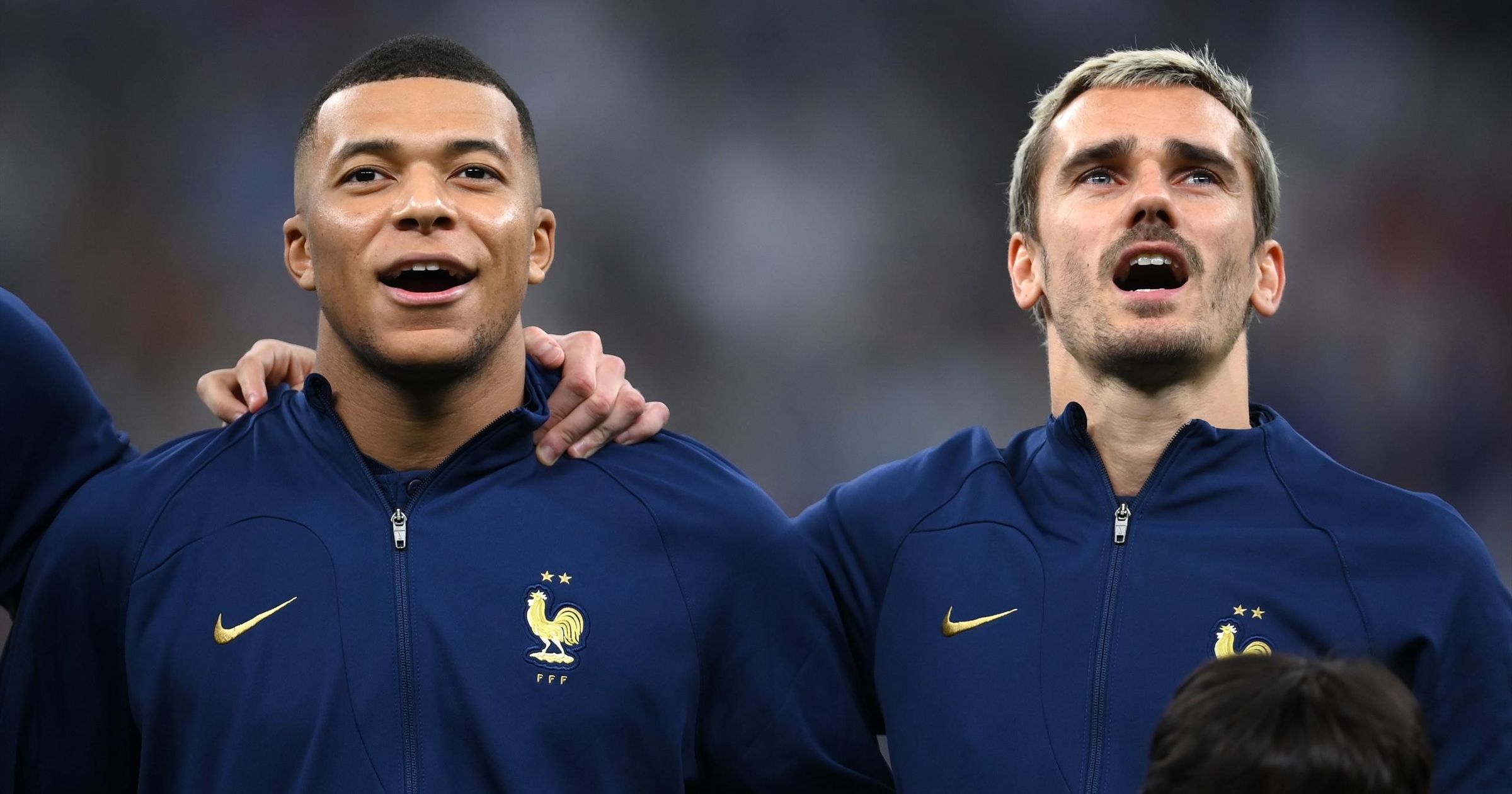 Coq XXL et bleu plus clair decouvrez les nouveaux maillots Nike de l equipe de France de football Eurosport