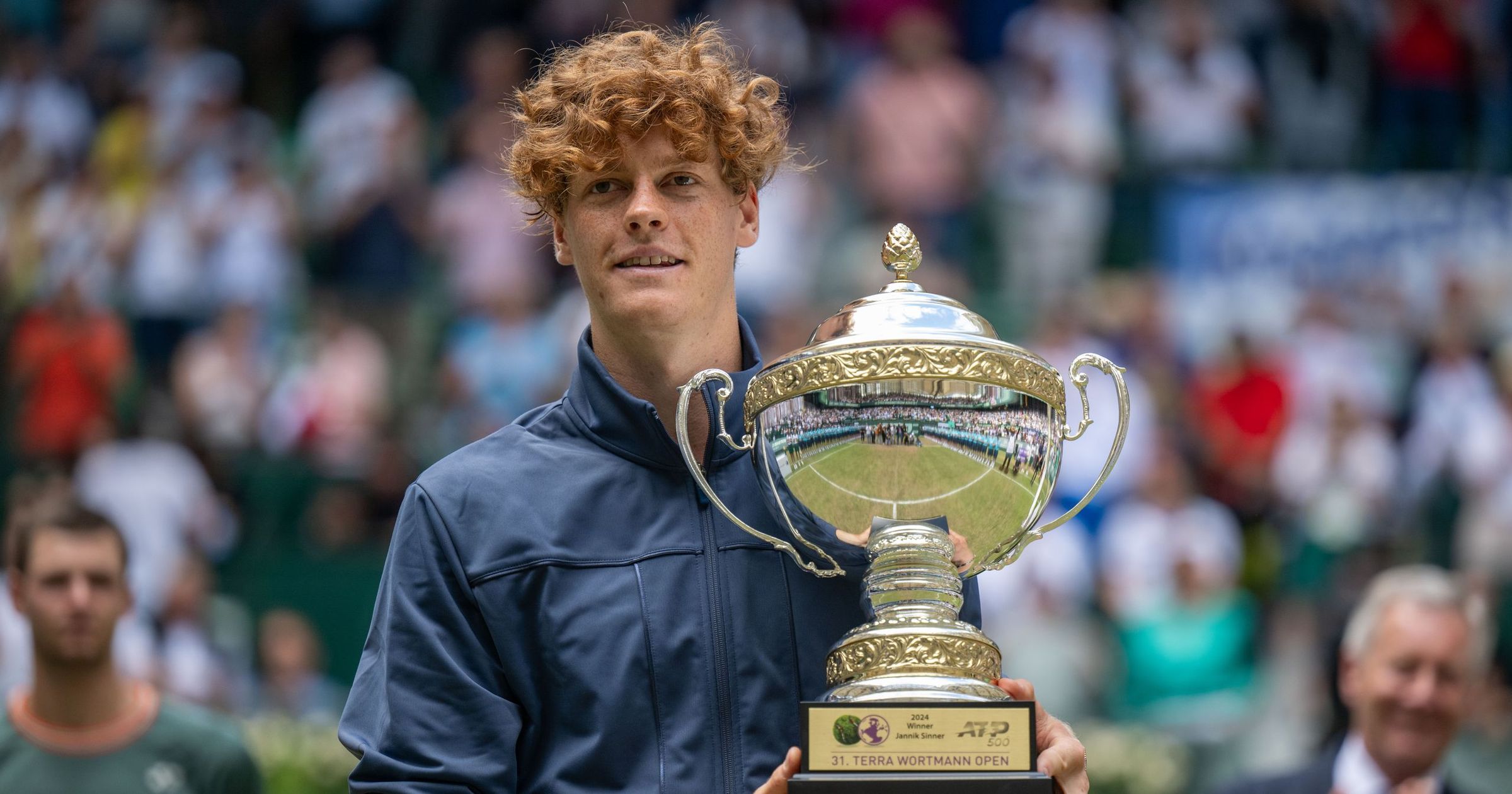 ATP Halle: Jannik Sinner gewinnt ersten Titel auf Rasen und bringt sich ...