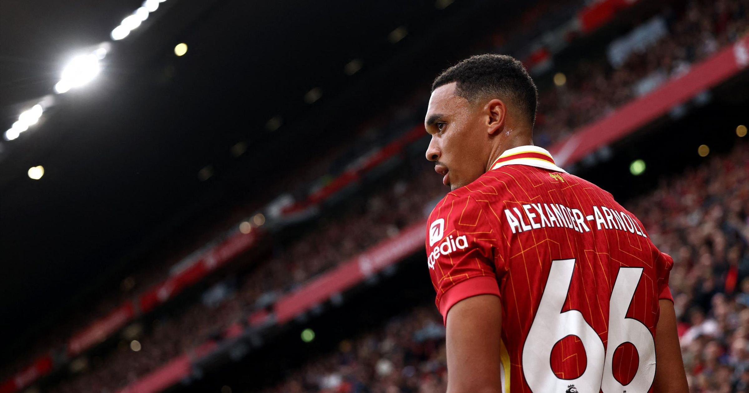 Gerrard mintájára Liverpoolban lehet legenda Alexander-Arnold, vagy a Realnál vadászhat trófeákra