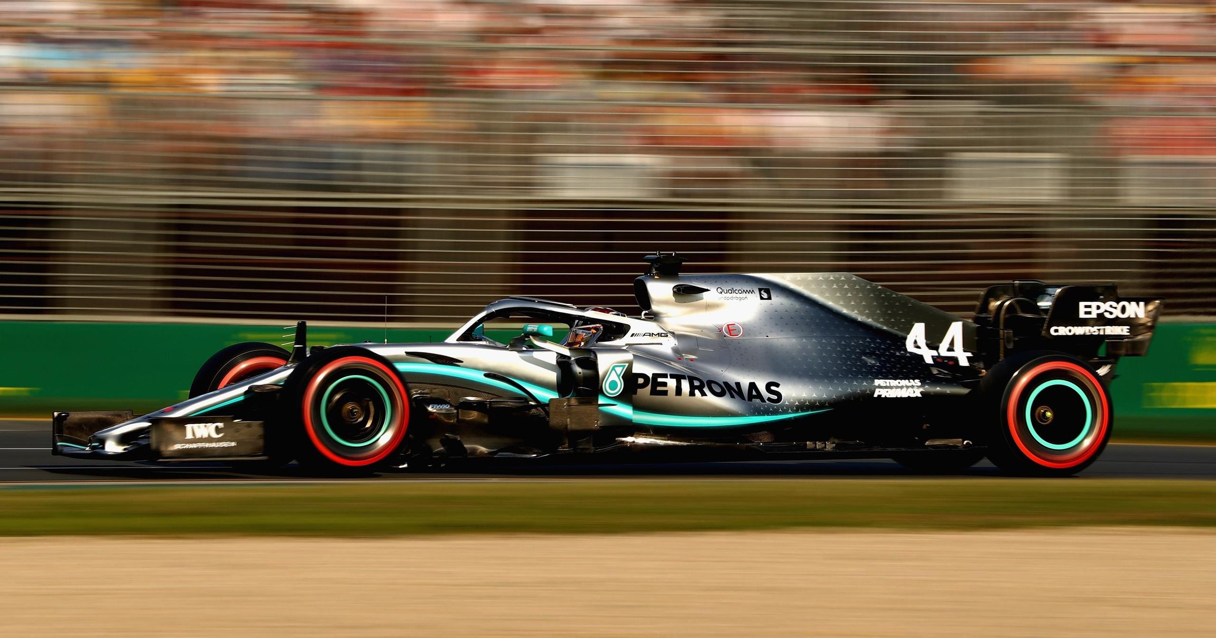 GP d Australie Hamilton Mercedes en pole devant son coequipier Bottas et Vettel Ferrari Eurosport
