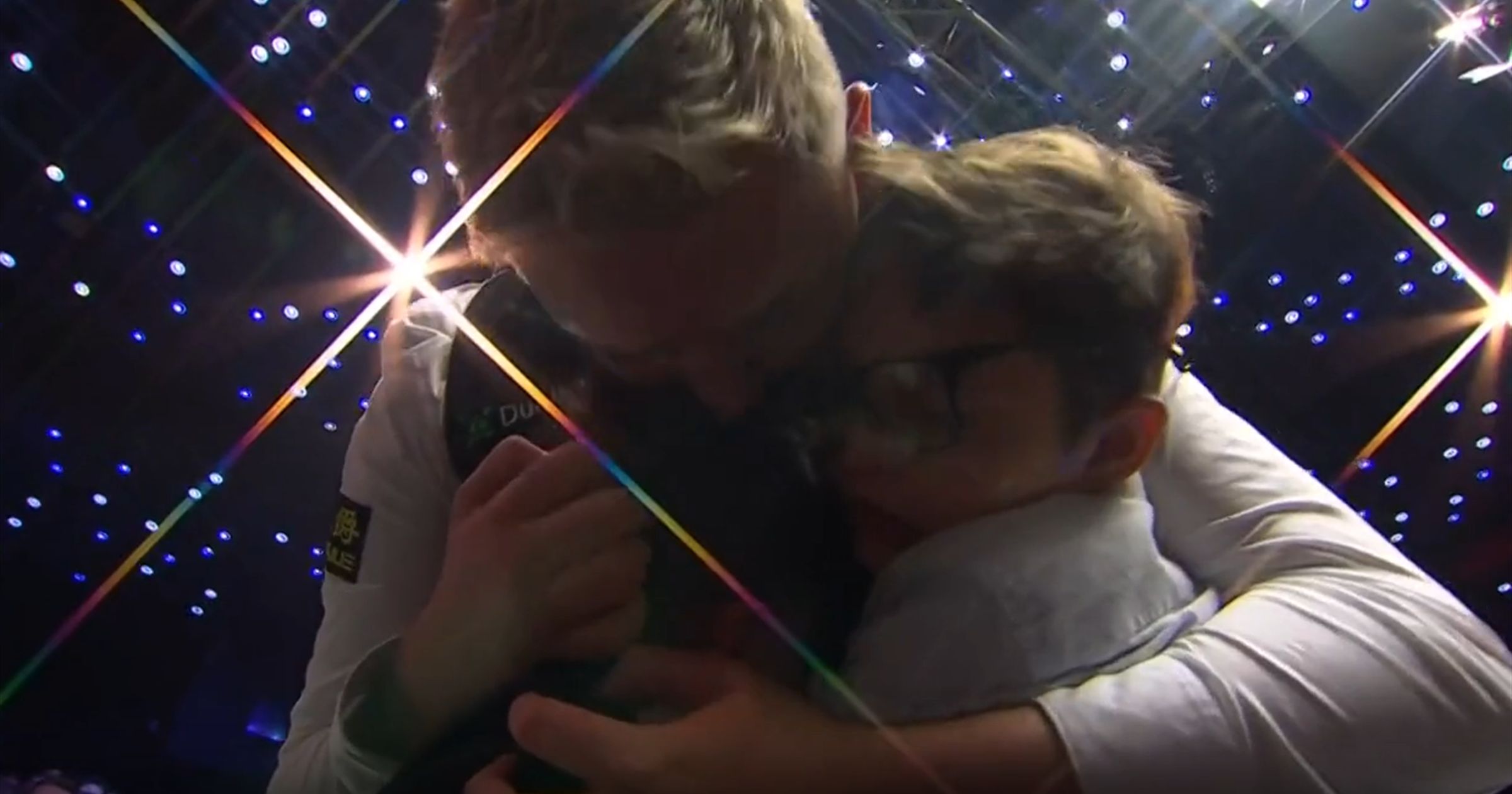 Snooker-WM: Kyren Wilson nach erstem Weltmeister-Titel von Emotionen übermannt - Tränen nach dem Finale - Snooker video - Eurosport