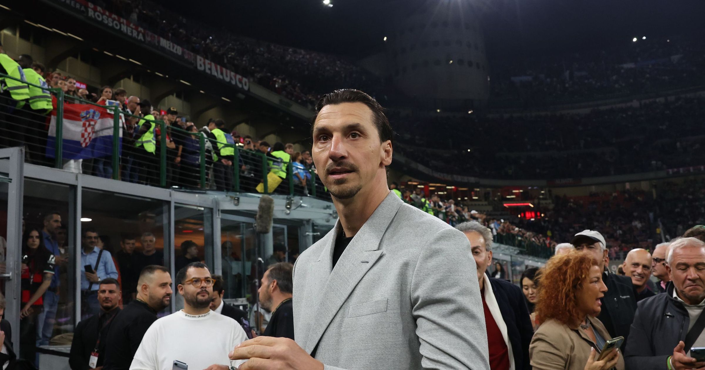 Milan, Ibrahimovic: "Nel 2021/22 Leao ha vinto lo Scudetto da solo