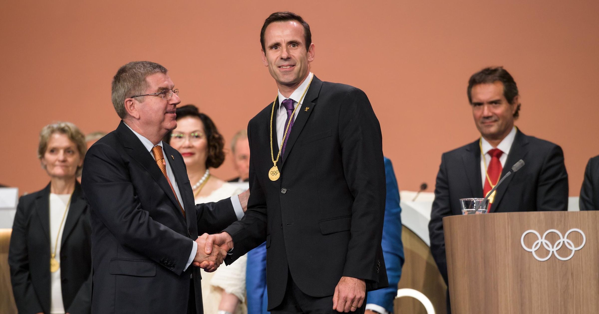 Le Français Jean-Christophe Rolland réélu à la tête de la Fédération ...