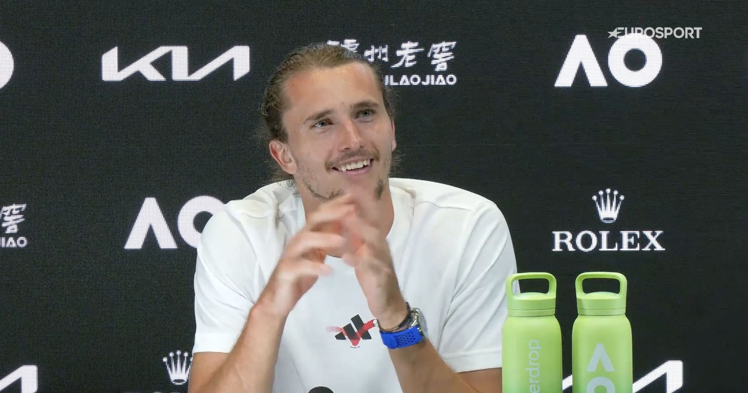 Open d'Australie - Zverev répond à Djokovic : "Comment décrocher un Grand Chelem ? Laisse-moi en gagner un" - Vidéo Tennis - Eurosport