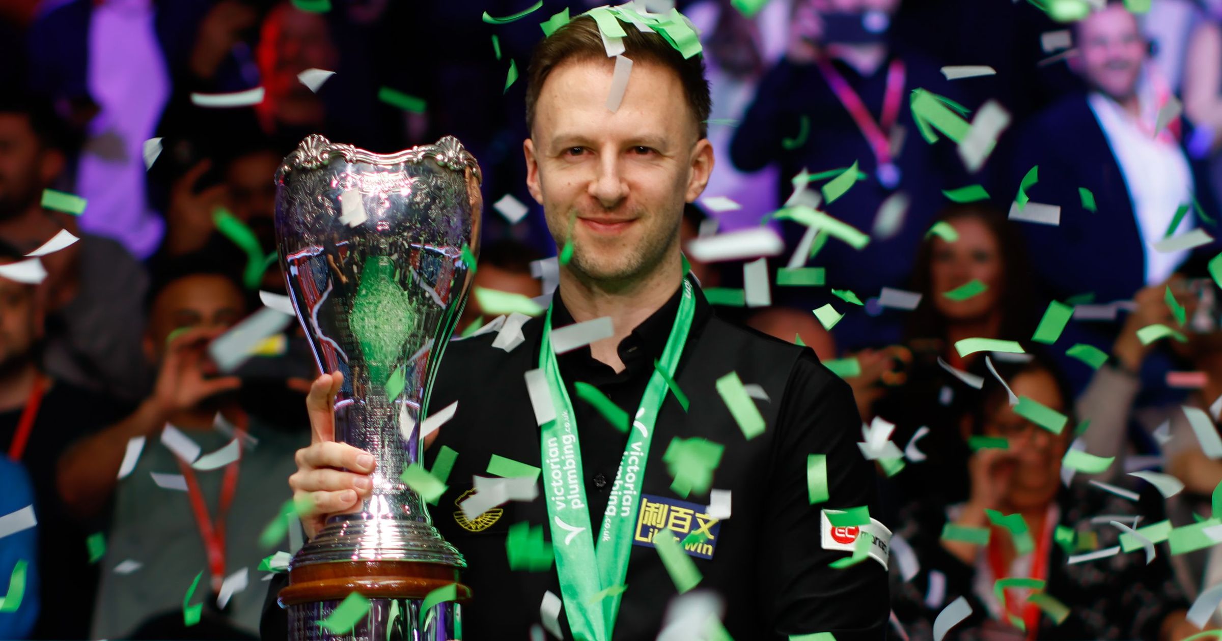 UK Championship 2024 Judd Trump fights off Barry Hawkins challenge for