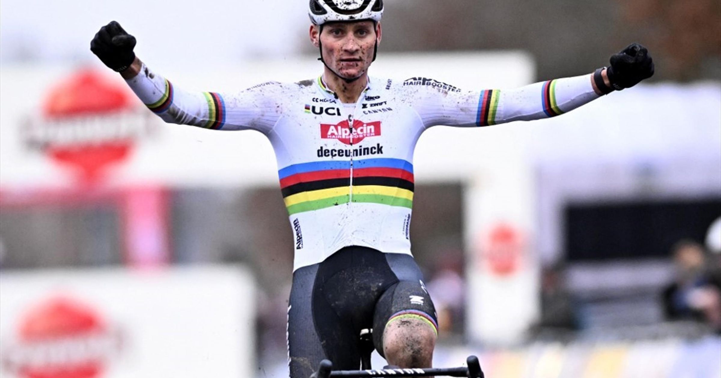 Van der Poel karácsonykor is verhetetlen volt, megvan háromból a harmadik győzelme