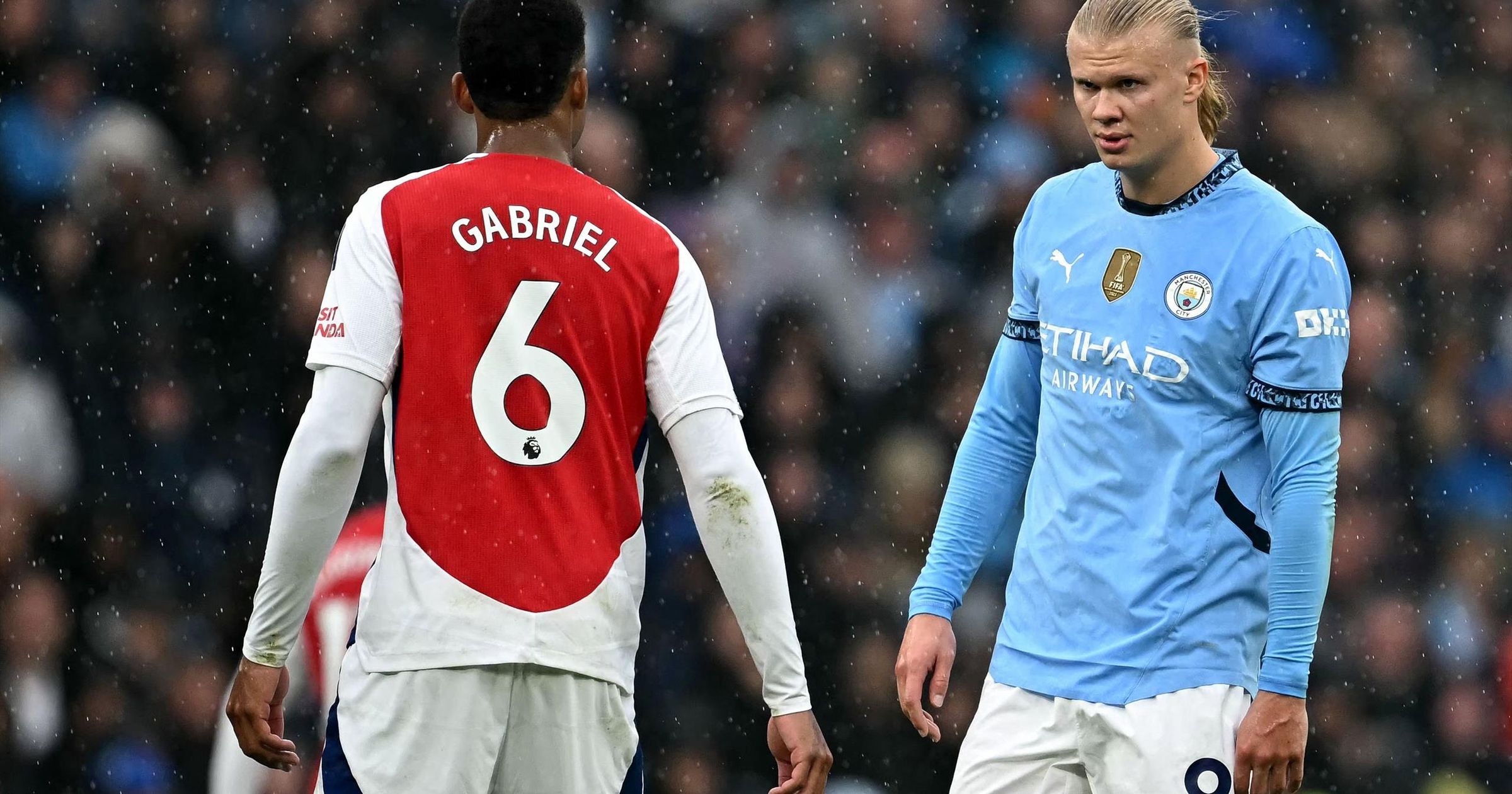 Az Arsenal legendája gyáva tettnek tartja, hogy Haaland fejen dobta Gabrielt a PL szuperrangadóján