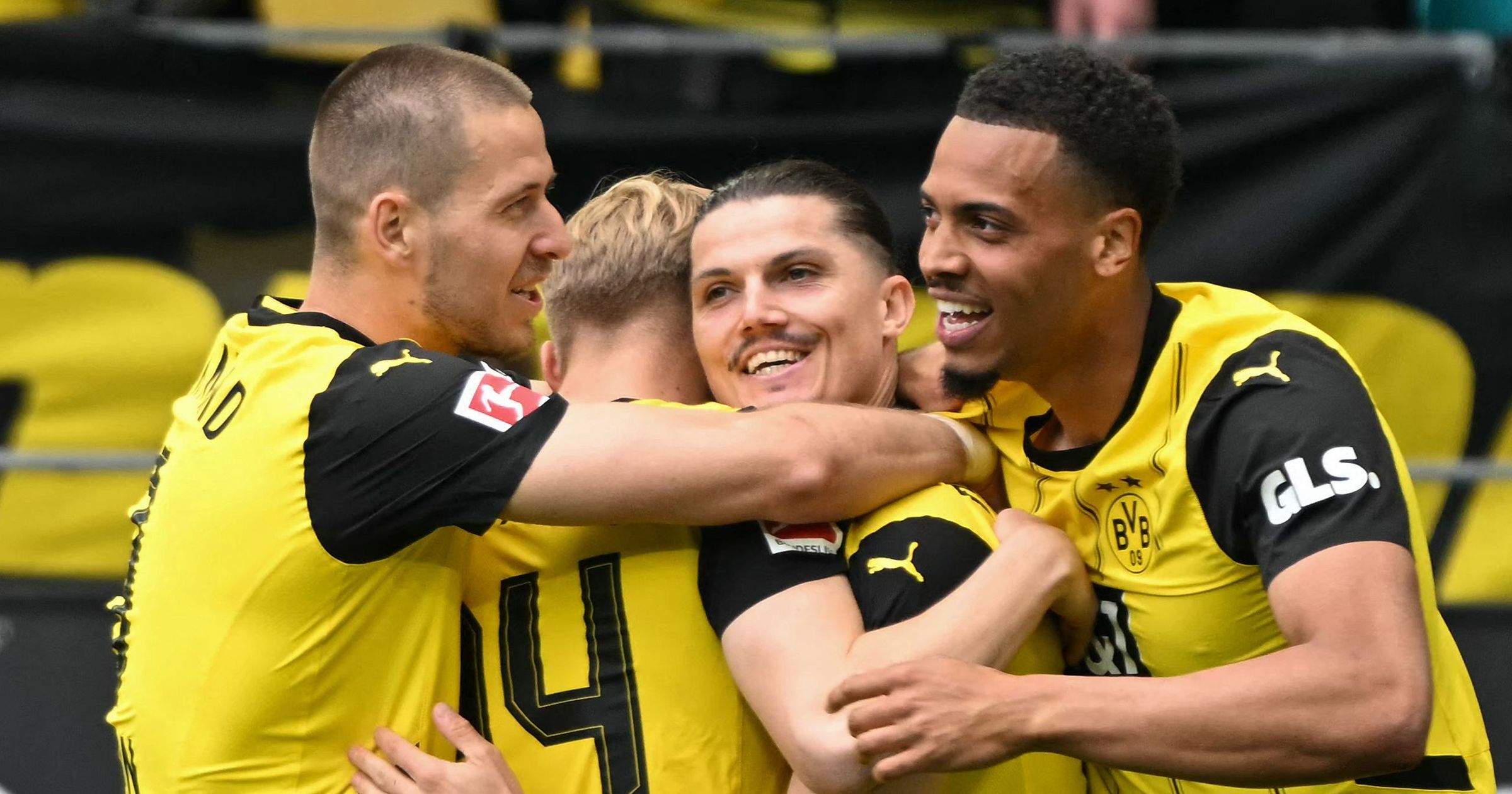 A Dortmund óriási hajrával a 11. helyről ért oda a BL-indulást érő negyedikre