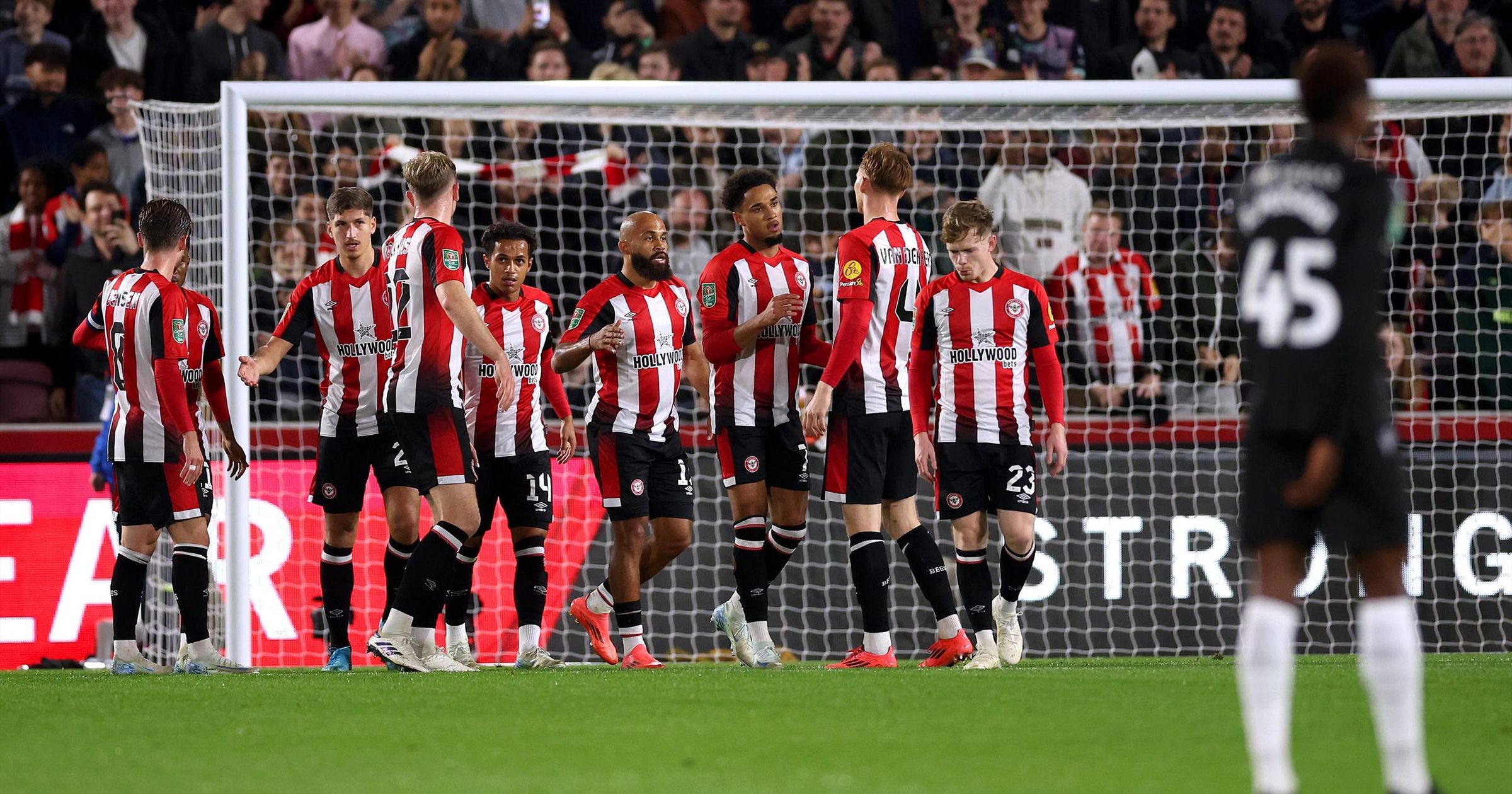 Brentford 1-1 (5-4) Sheffield Wednesday: Bees squeeze through on penalties to make EFL Cup quarter-finals - Eurosport