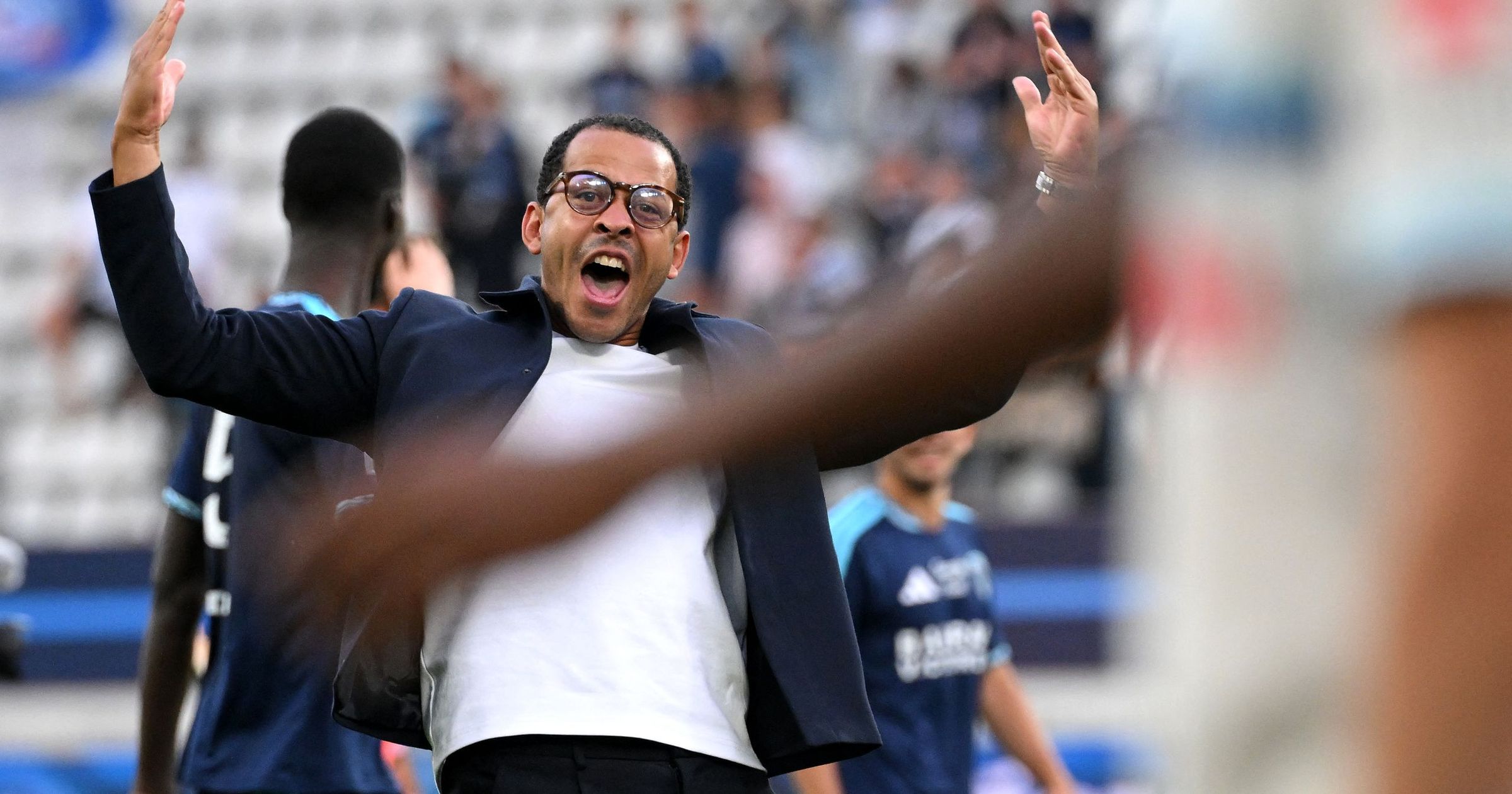 Paris FC vs Strasbourg: Liam Rosenior Sparks Chaos After Victory and Heated Clash With Former Fans